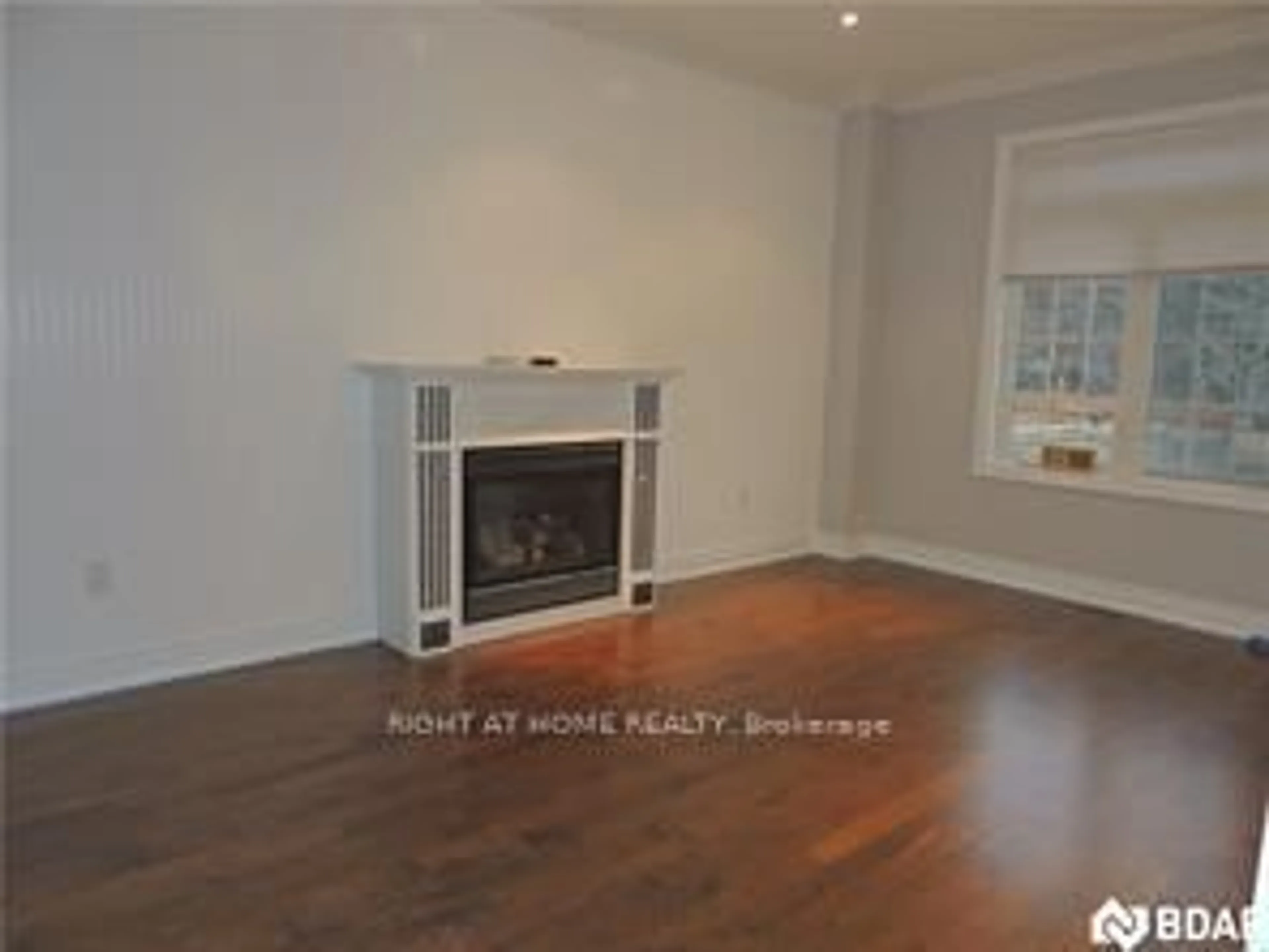 A pic of a room for 42 Westminster Circ, Barrie Ontario L4M 0A4