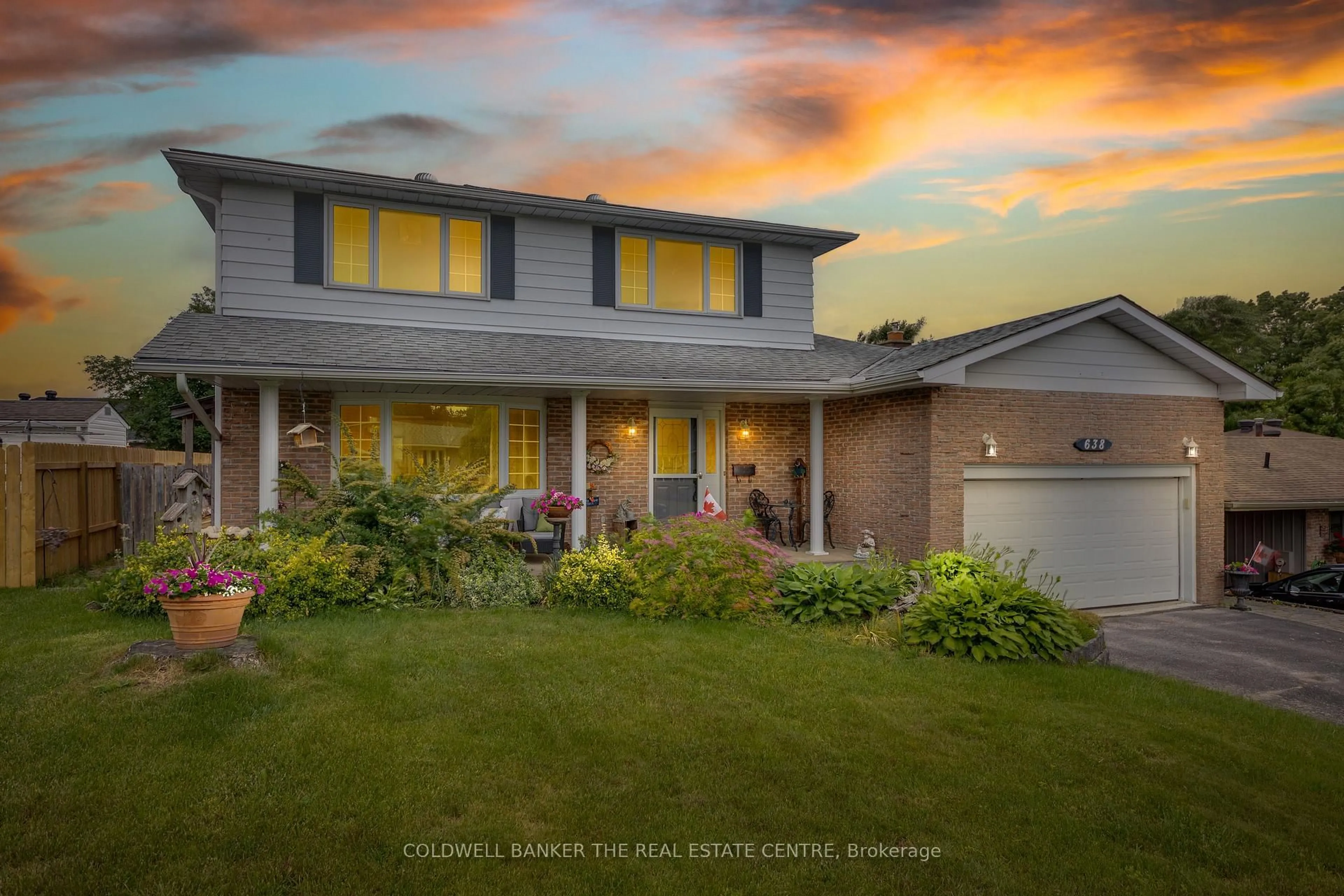 Home with vinyl exterior material, street for 638 Norman Cres, Midland Ontario L4R 4N5
