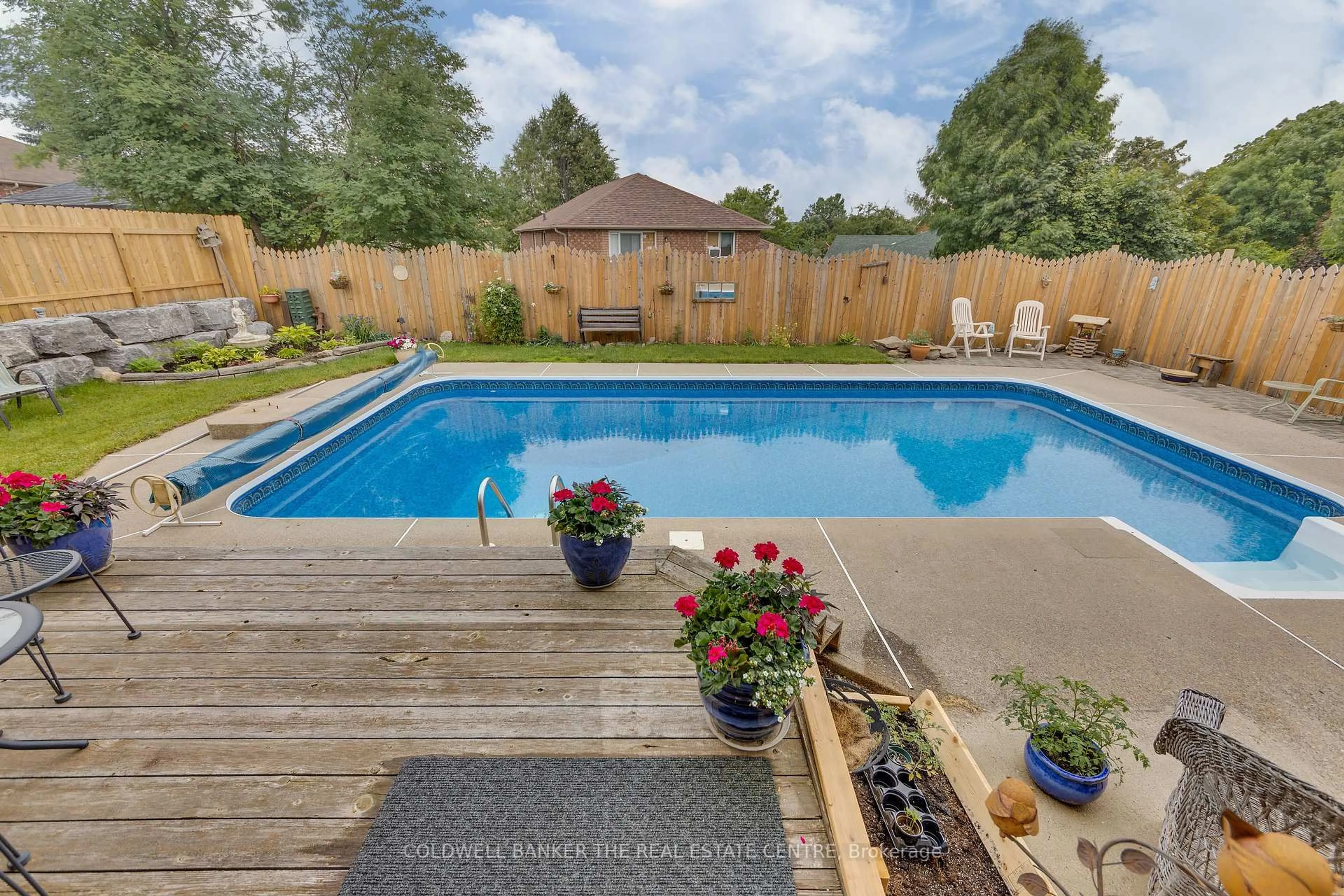 Pool for 638 Norman Cres, Midland Ontario L4R 4N5
