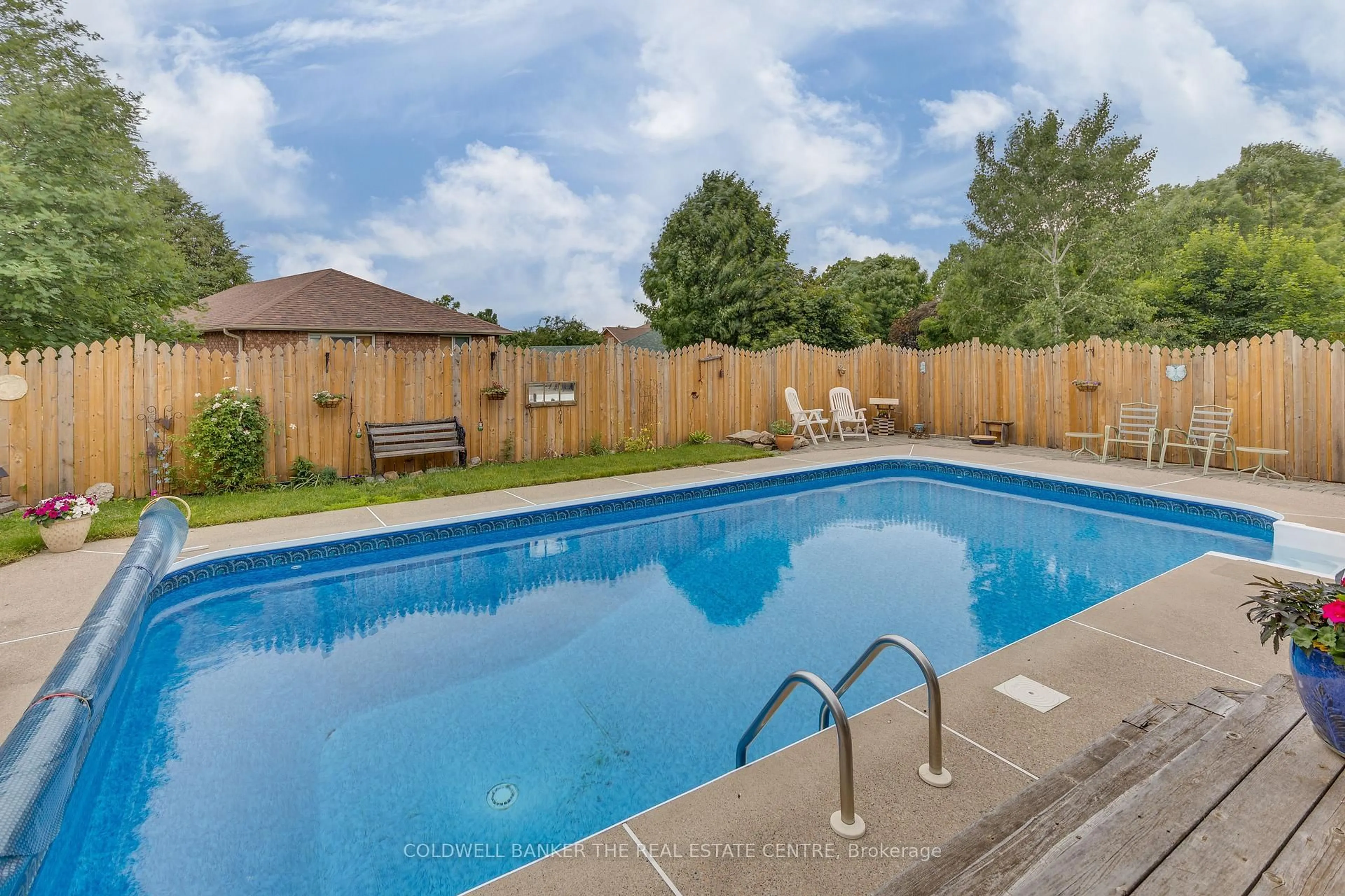 Pool for 638 Norman Cres, Midland Ontario L4R 4N5