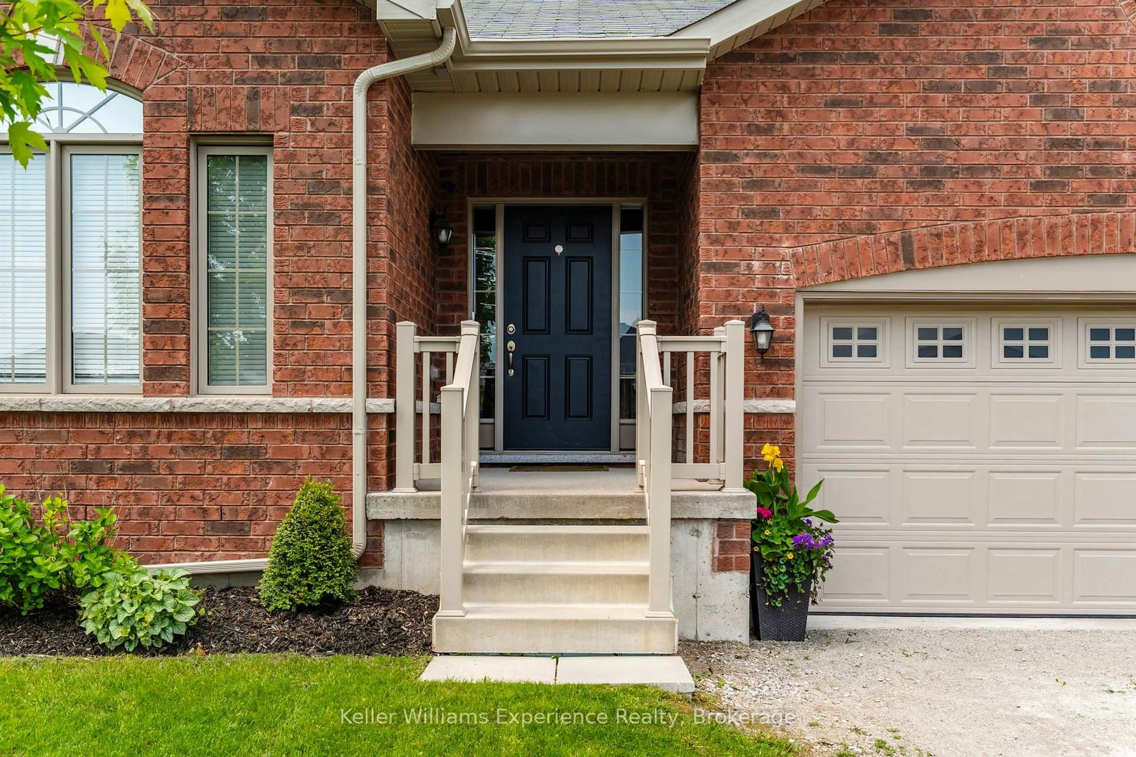 Home with brick exterior material, street for 32 Hatton Dr, Penetanguishene Ontario L9M 0V6