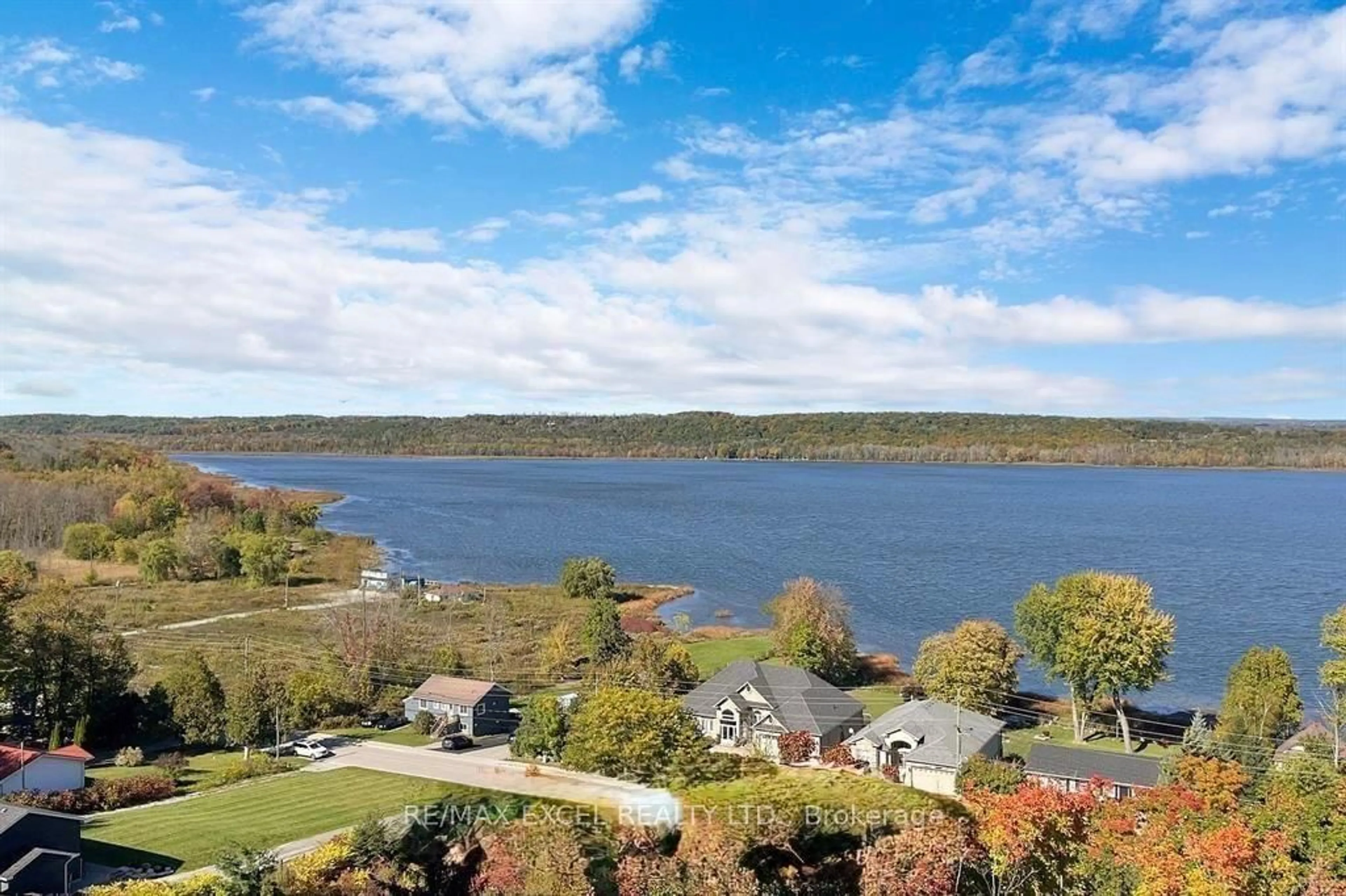 A pic from outside/outdoor area/front of a property/back of a property/a pic from drone, water/lake/river/ocean view for 58 Lakeside Terr #1005, Barrie Ontario L4M 7B9