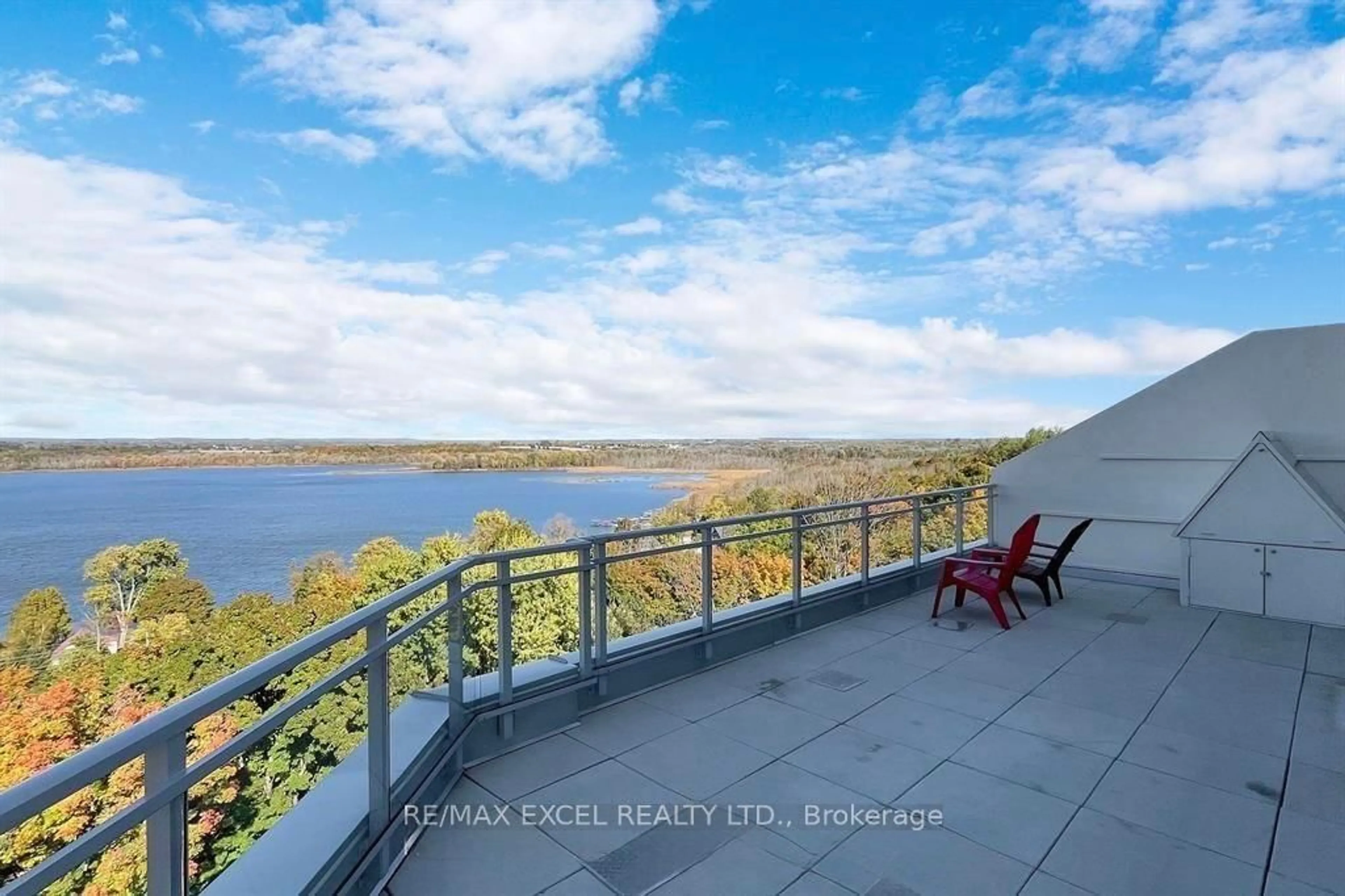 Patio, water/lake/river/ocean view for 58 Lakeside Terr #1005, Barrie Ontario L4M 7B9