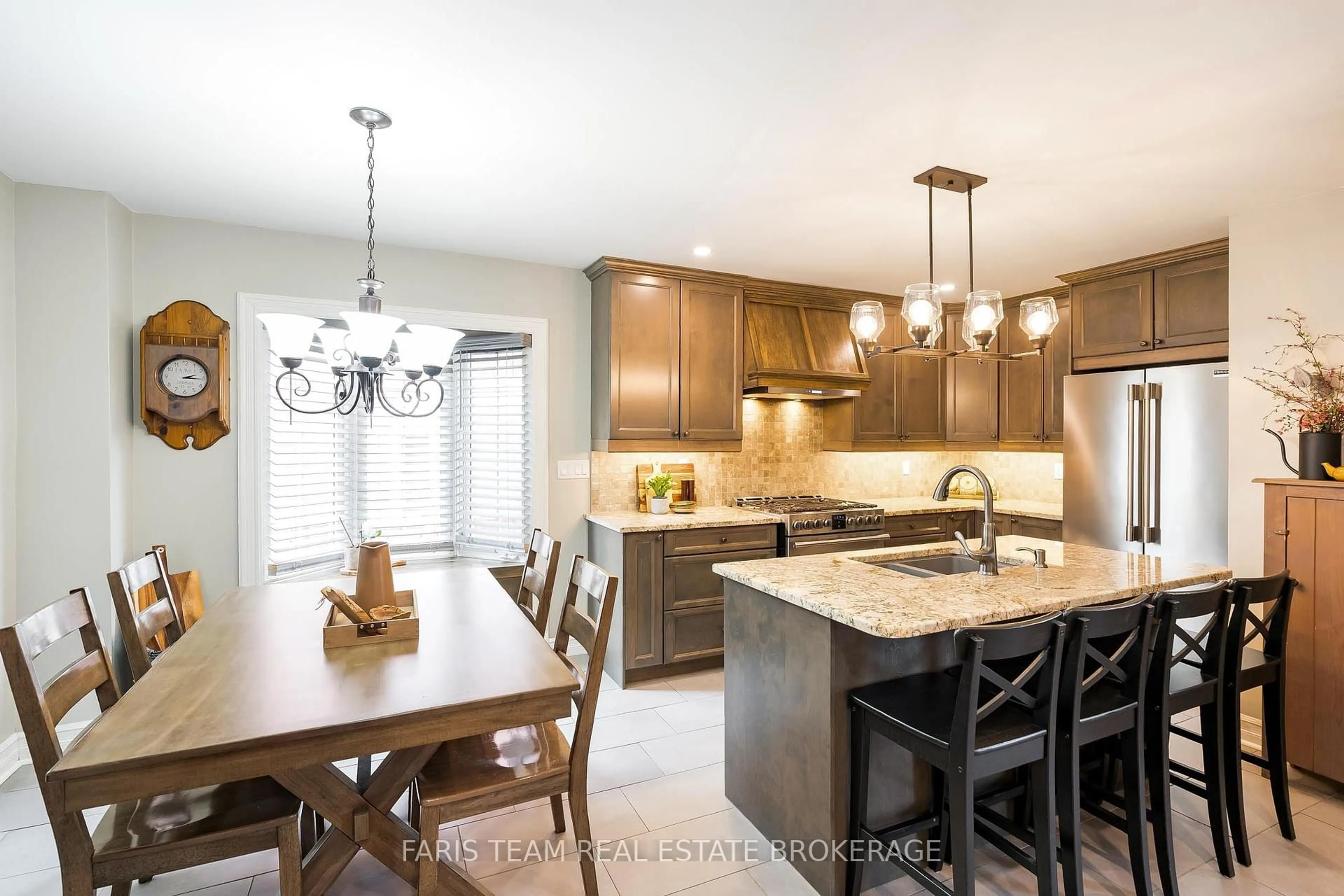 Open concept kitchen, unknown for 41 McDougall Dr, Barrie Ontario L4N 7H7