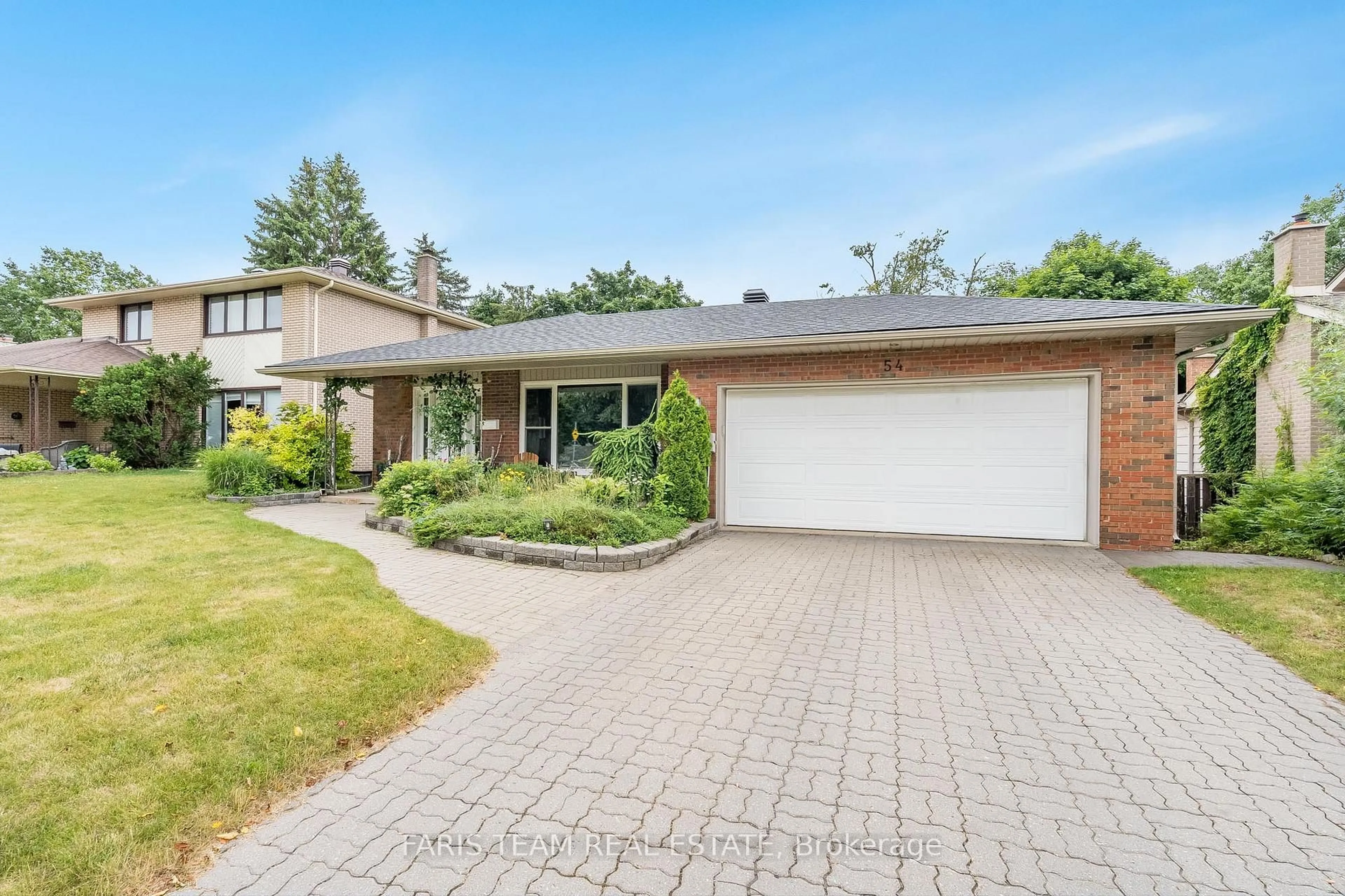Home with brick exterior material, street for 54 Marshall St, Barrie Ontario L4N 3S7