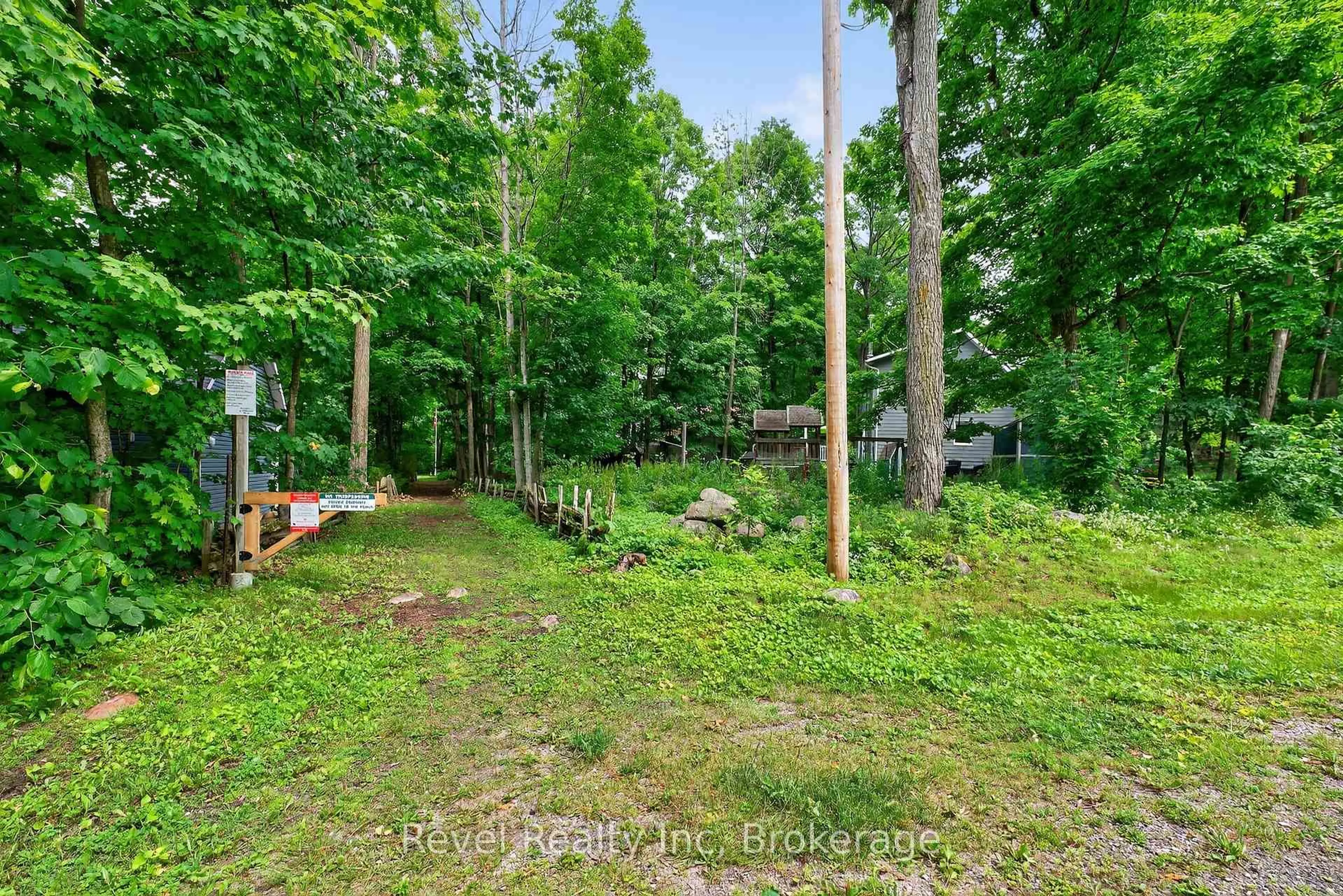 Unknown for 6 Bayside Rd, Tiny Ontario L9M 0H8