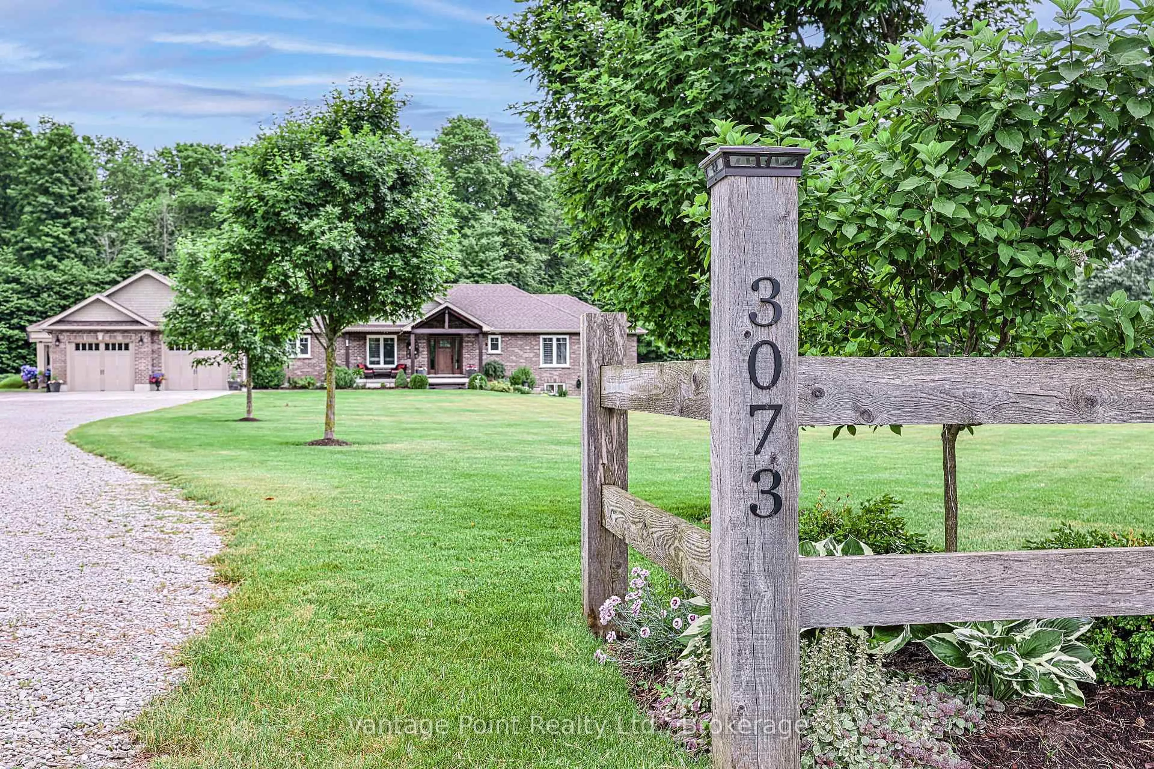 A pic from outside/outdoor area/front of a property/back of a property/a pic from drone, unknown for 3073 3/4 Sunnidale Sdrd, Clearview Ontario L0M 1N0
