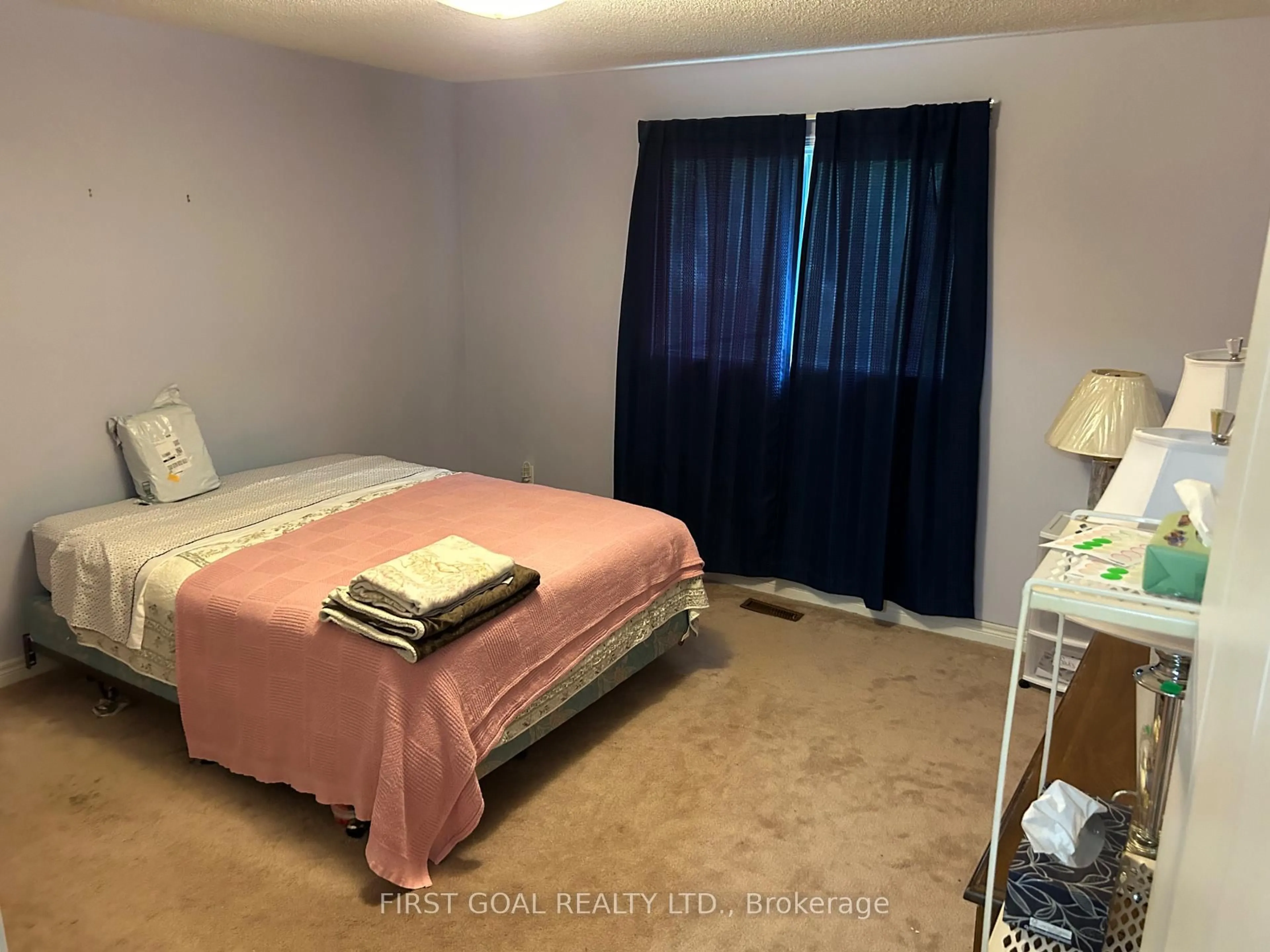 A pic of a room for 70 Donald Cres, Wasaga Beach Ontario L9Z 1E3