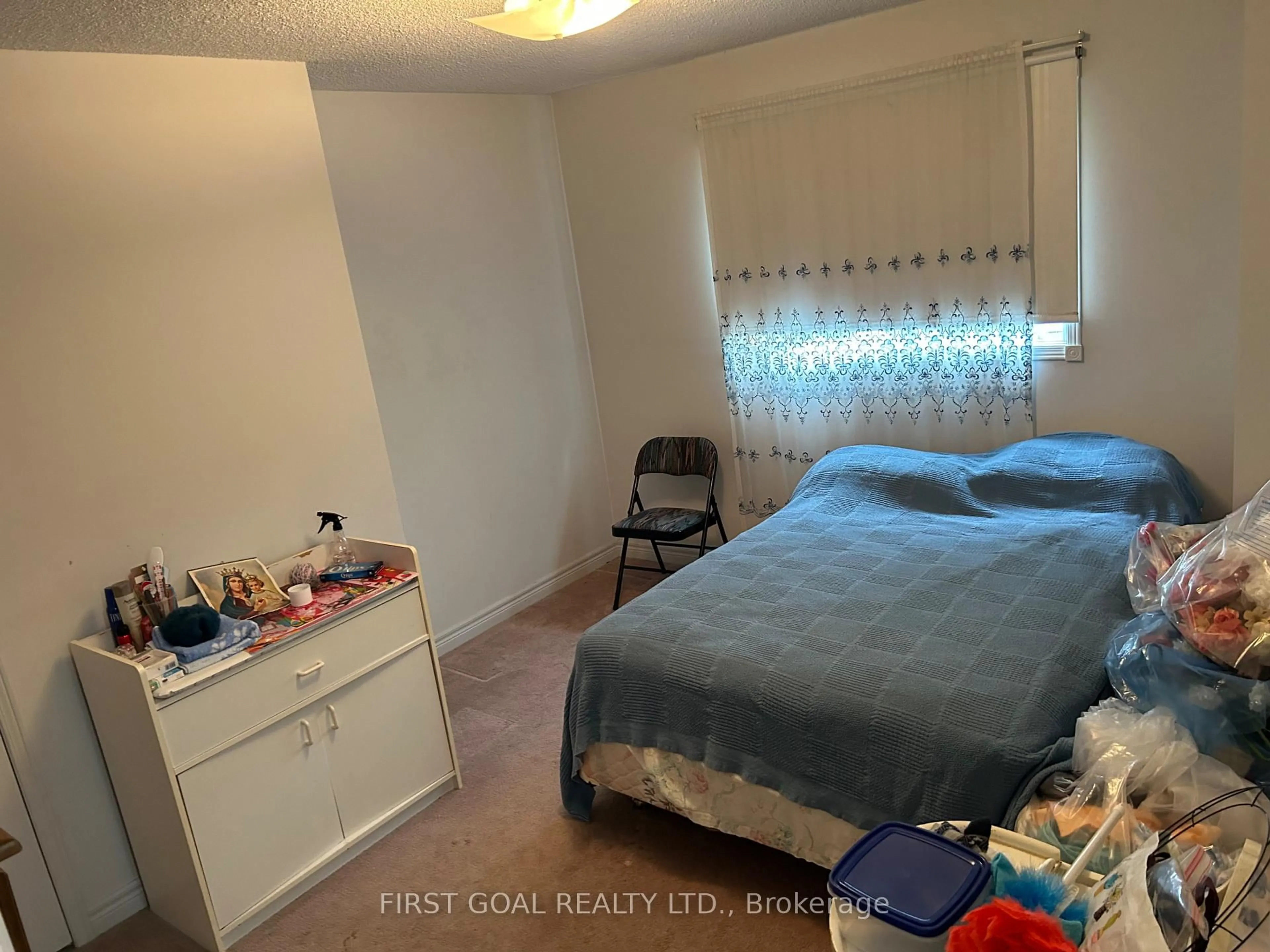 A pic of a room for 70 Donald Cres, Wasaga Beach Ontario L9Z 1E3