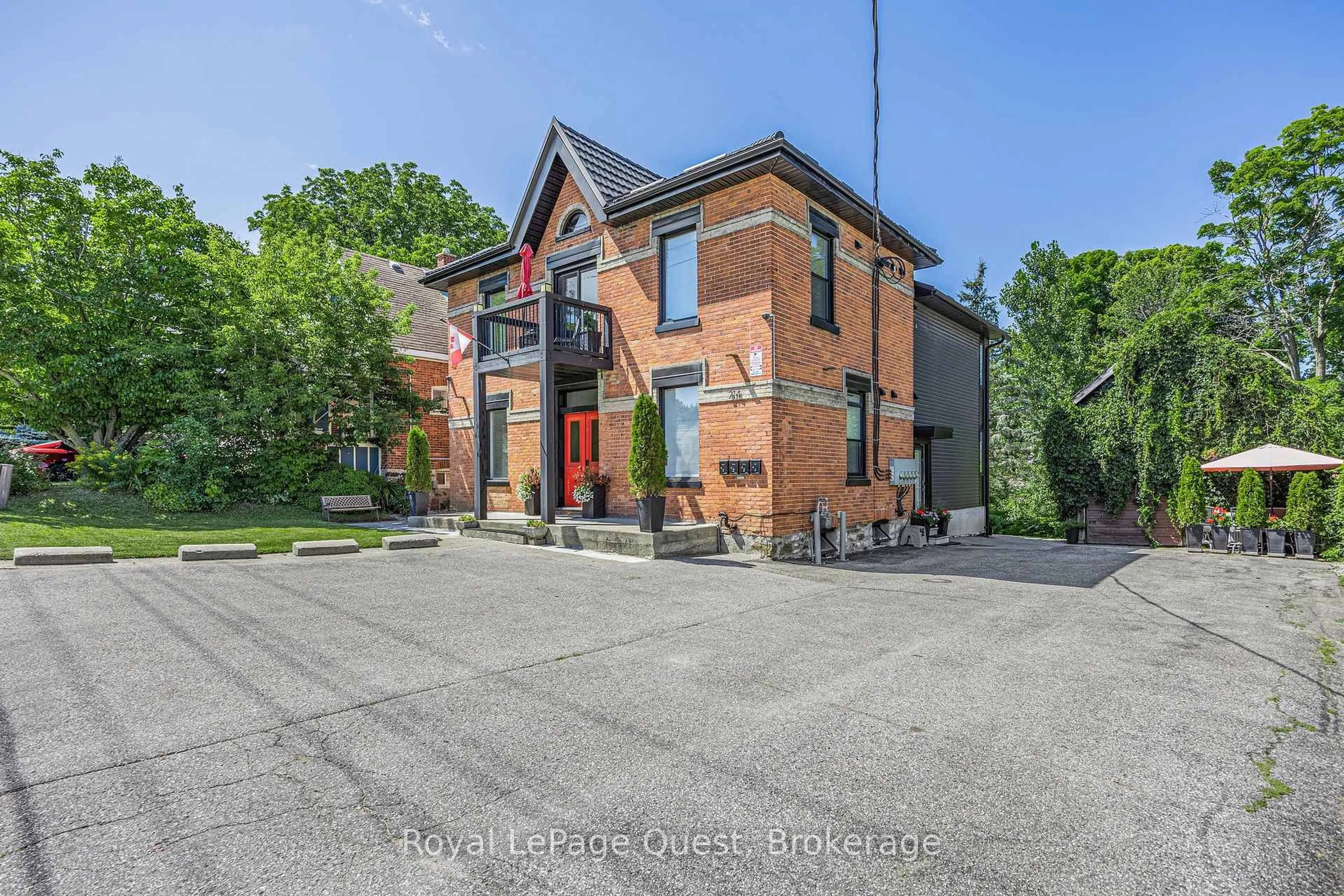Home with brick exterior material, street for 214 Mississaga St, Orillia Ontario L3V 3B5