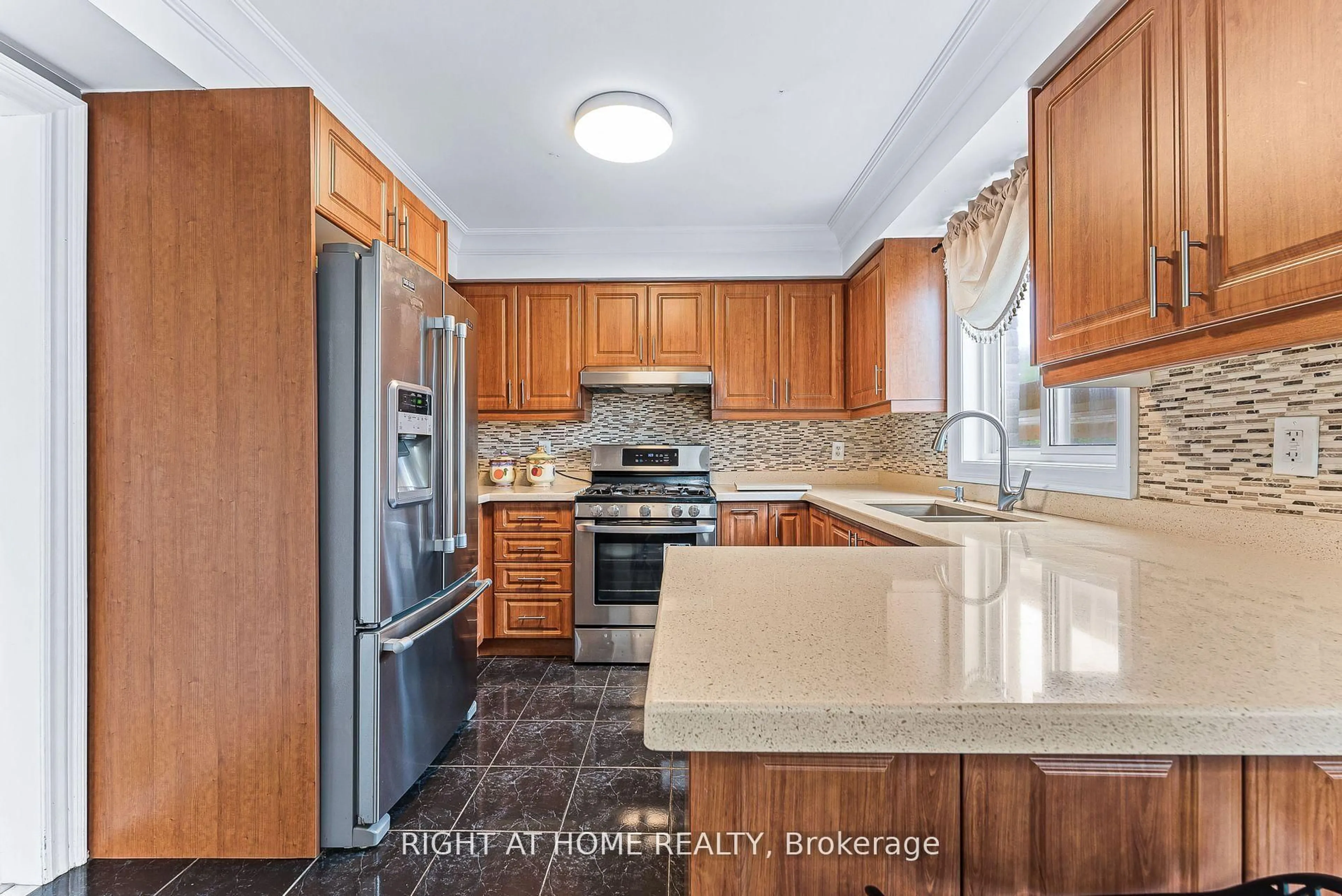 Unknown for 154 Country Lane, Barrie Ontario L4N 0N1
