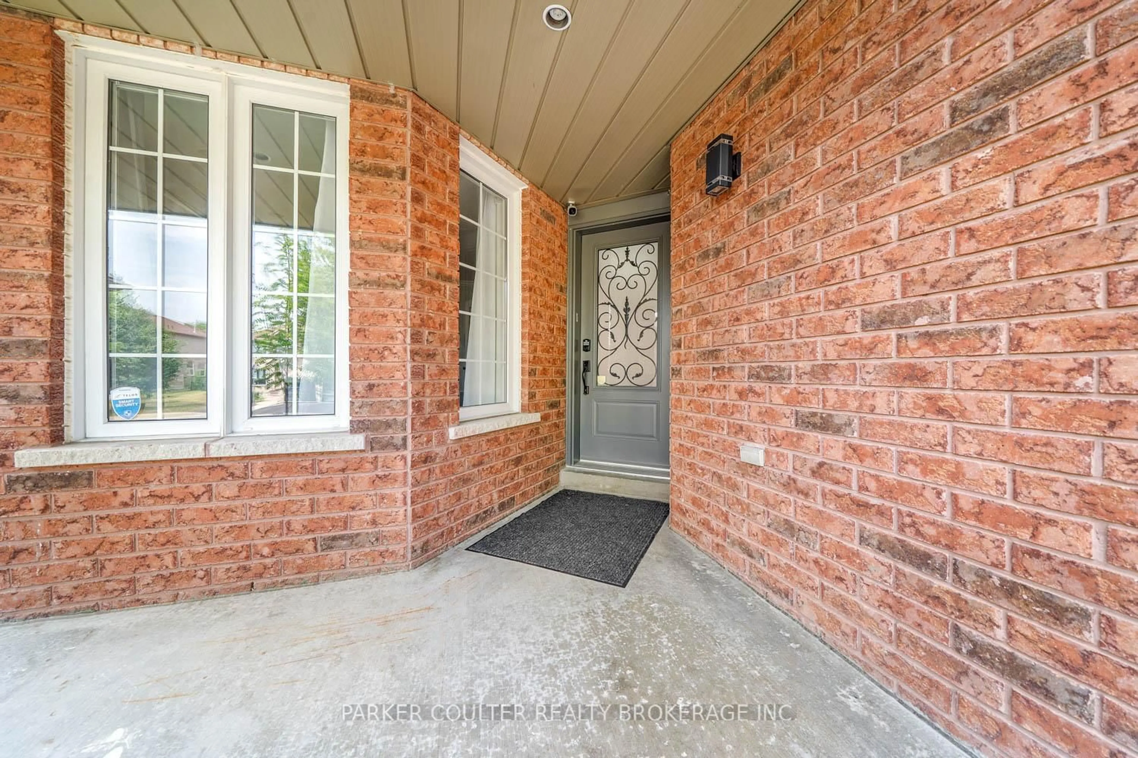 Home with brick exterior material, street for 60 Knupp Rd, Barrie Ontario L4N 0R7