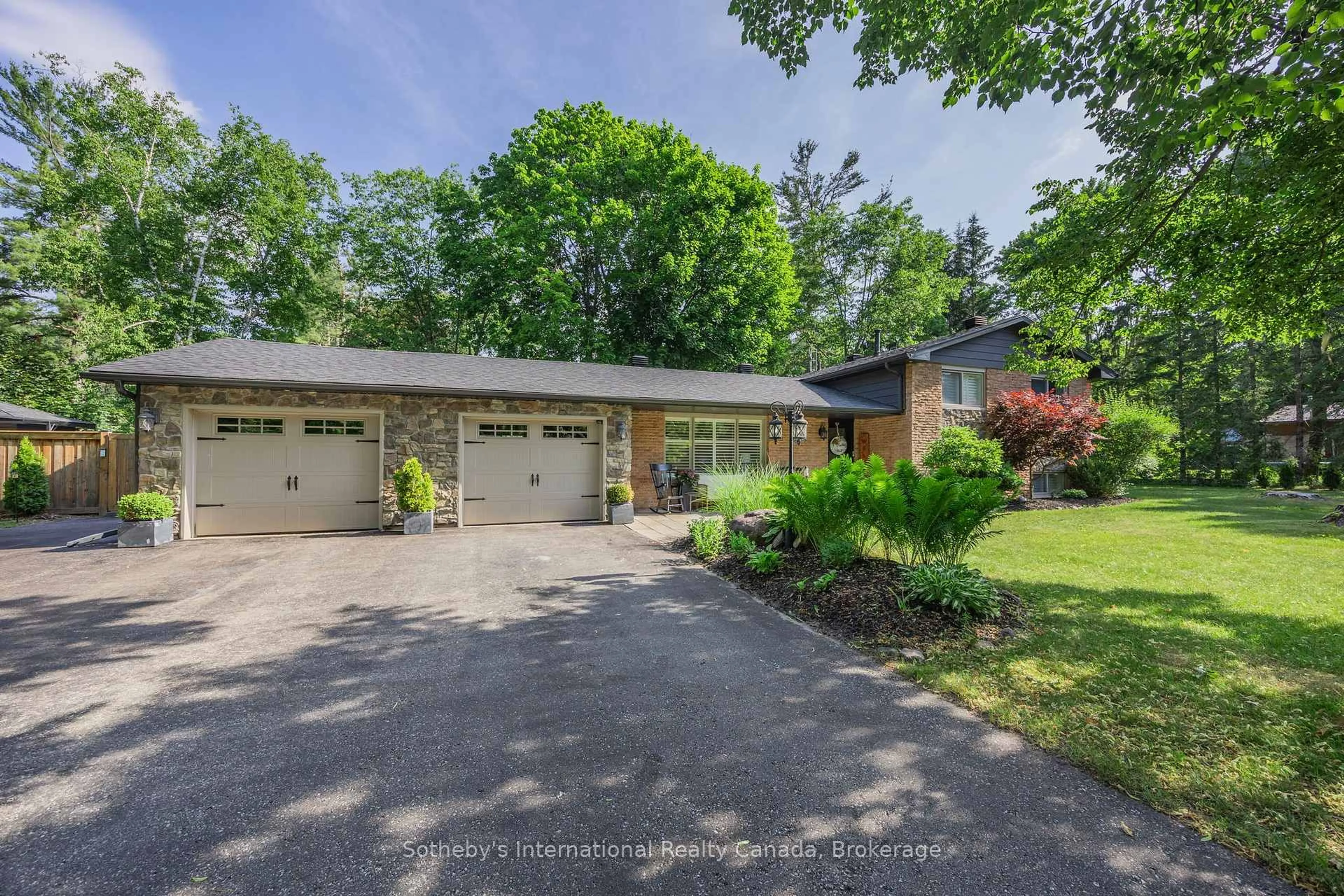 Unknown for 4 Peacher St, Springwater Ontario L0L 1Y2