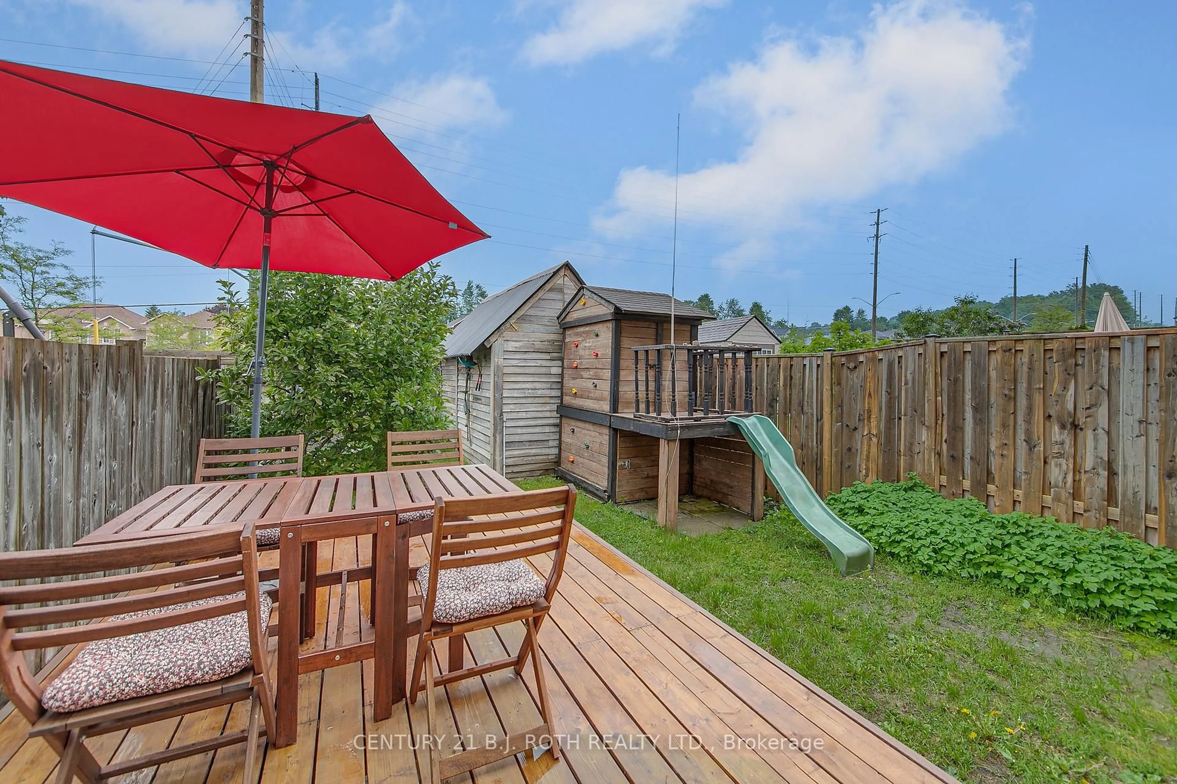 Patio, unknown for 93 Hawthorne Cres, Barrie Ontario L4N 9Y8