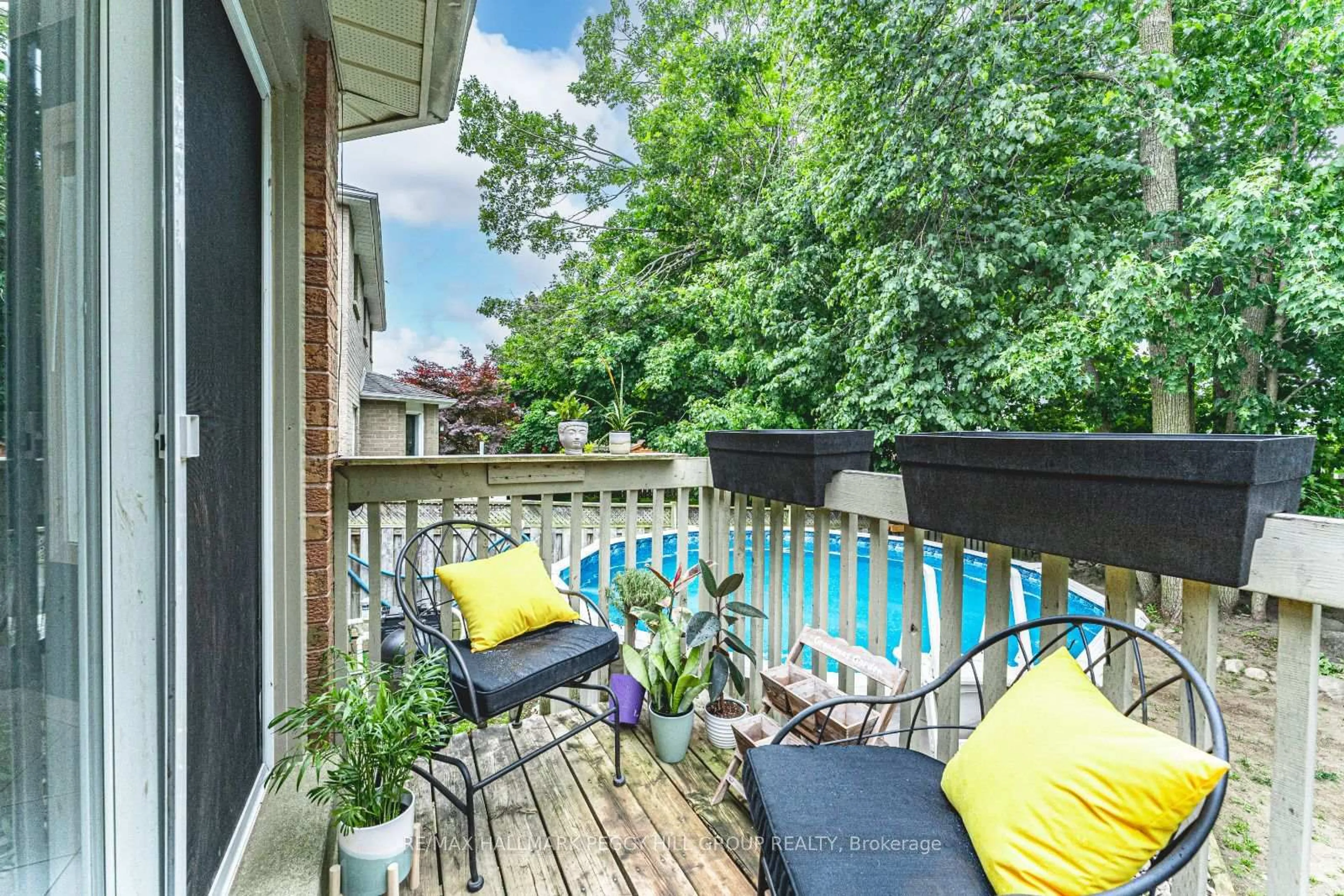 Patio, water/lake/river/ocean view for 109 Brown St, Barrie Ontario L4N 7V6