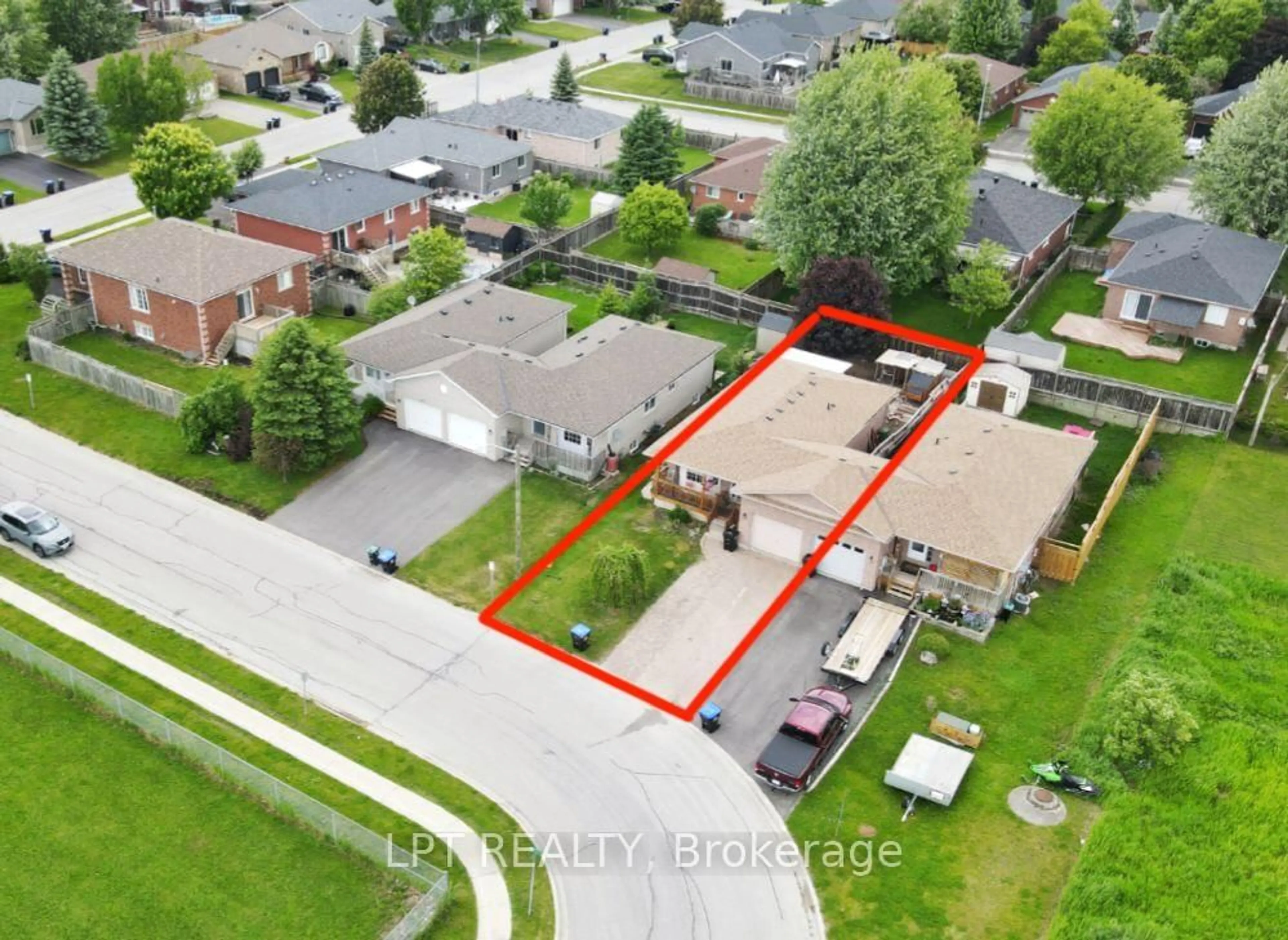 A pic from outside/outdoor area/front of a property/back of a property/a pic from drone, street for 69 Simcoe St, Springwater Ontario L0L 1P0