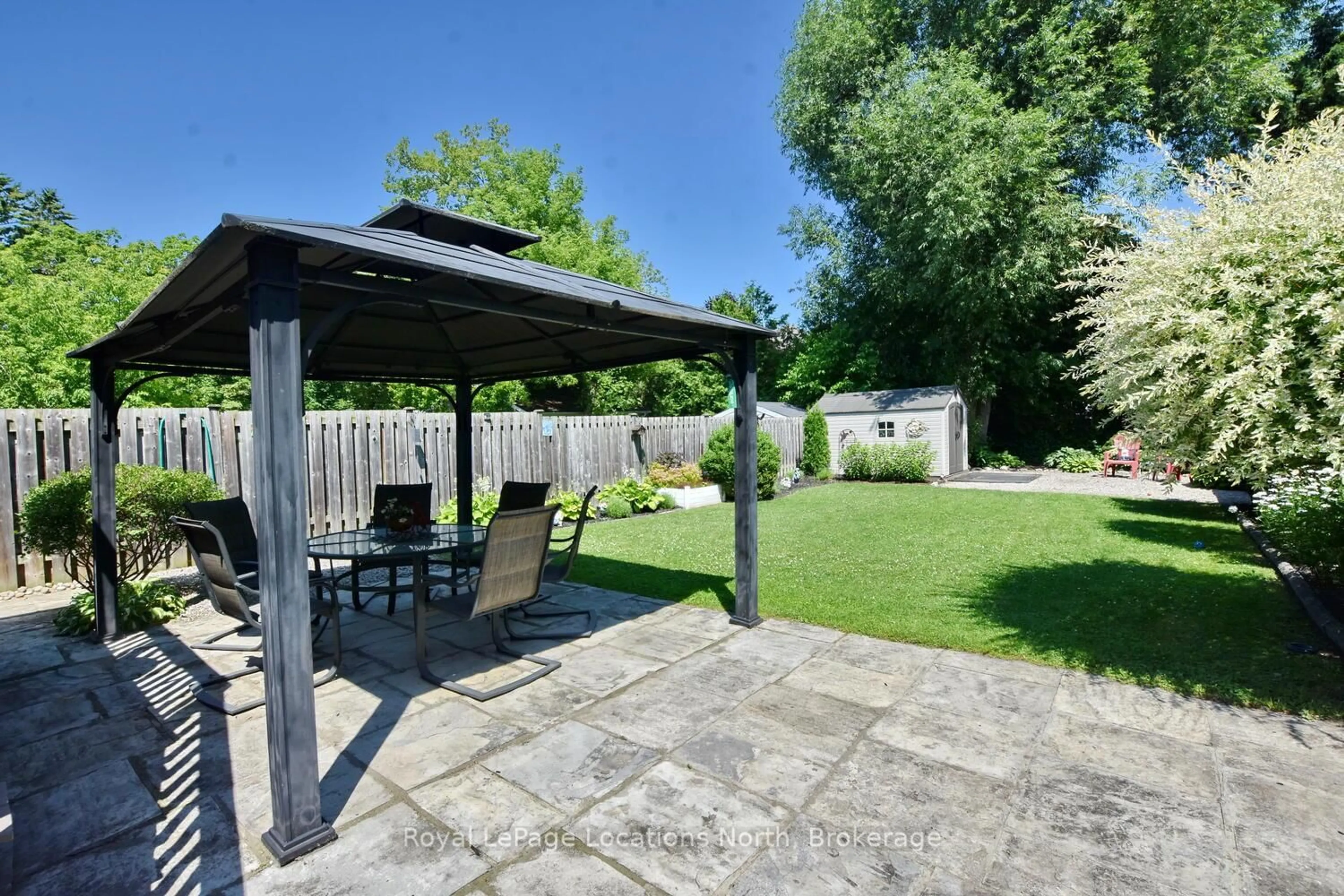 Patio, street for 111 Seventh St, Collingwood Ontario L9Y 2B1