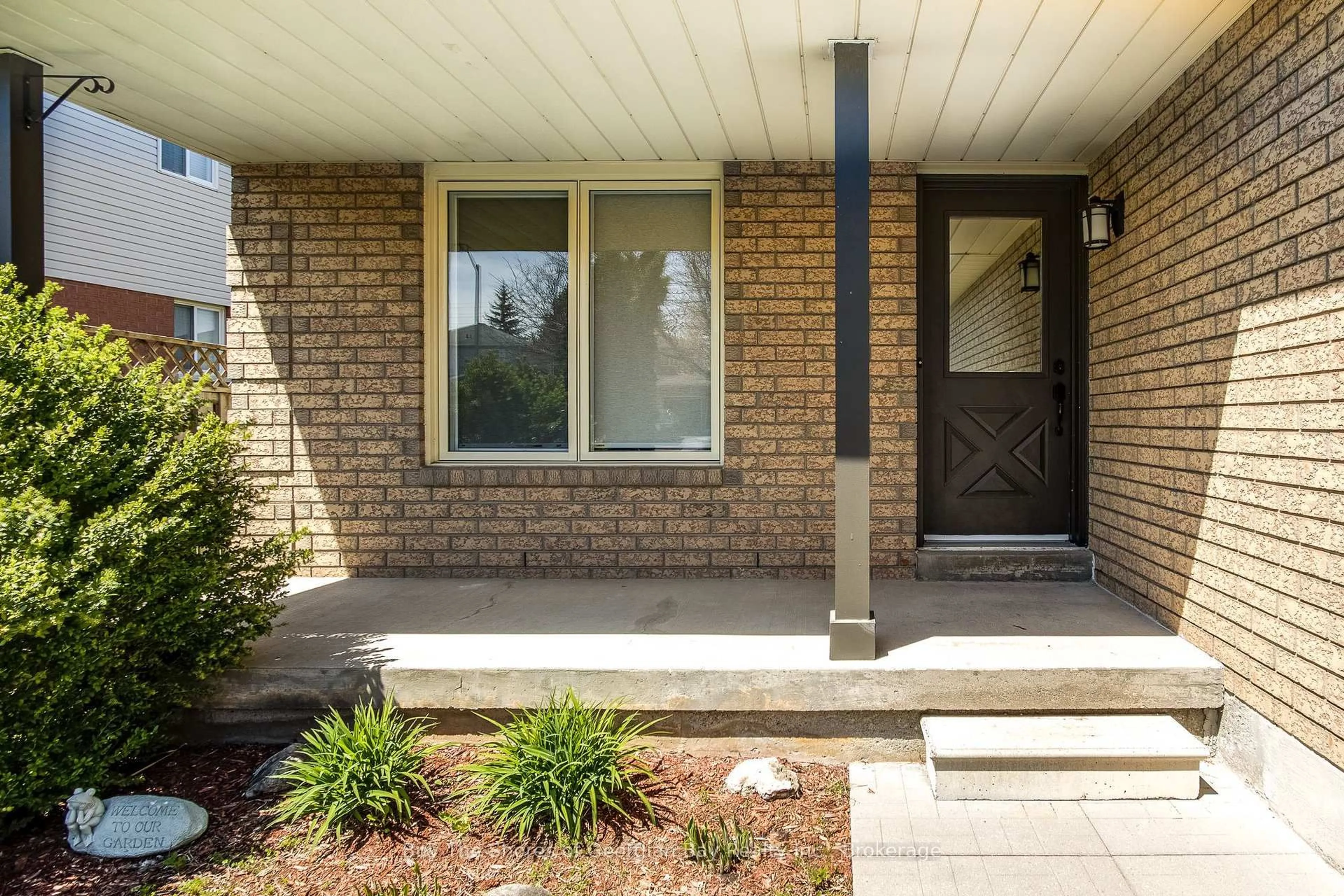 Unknown for 96 Barre Dr, Barrie Ontario L4N 7P1