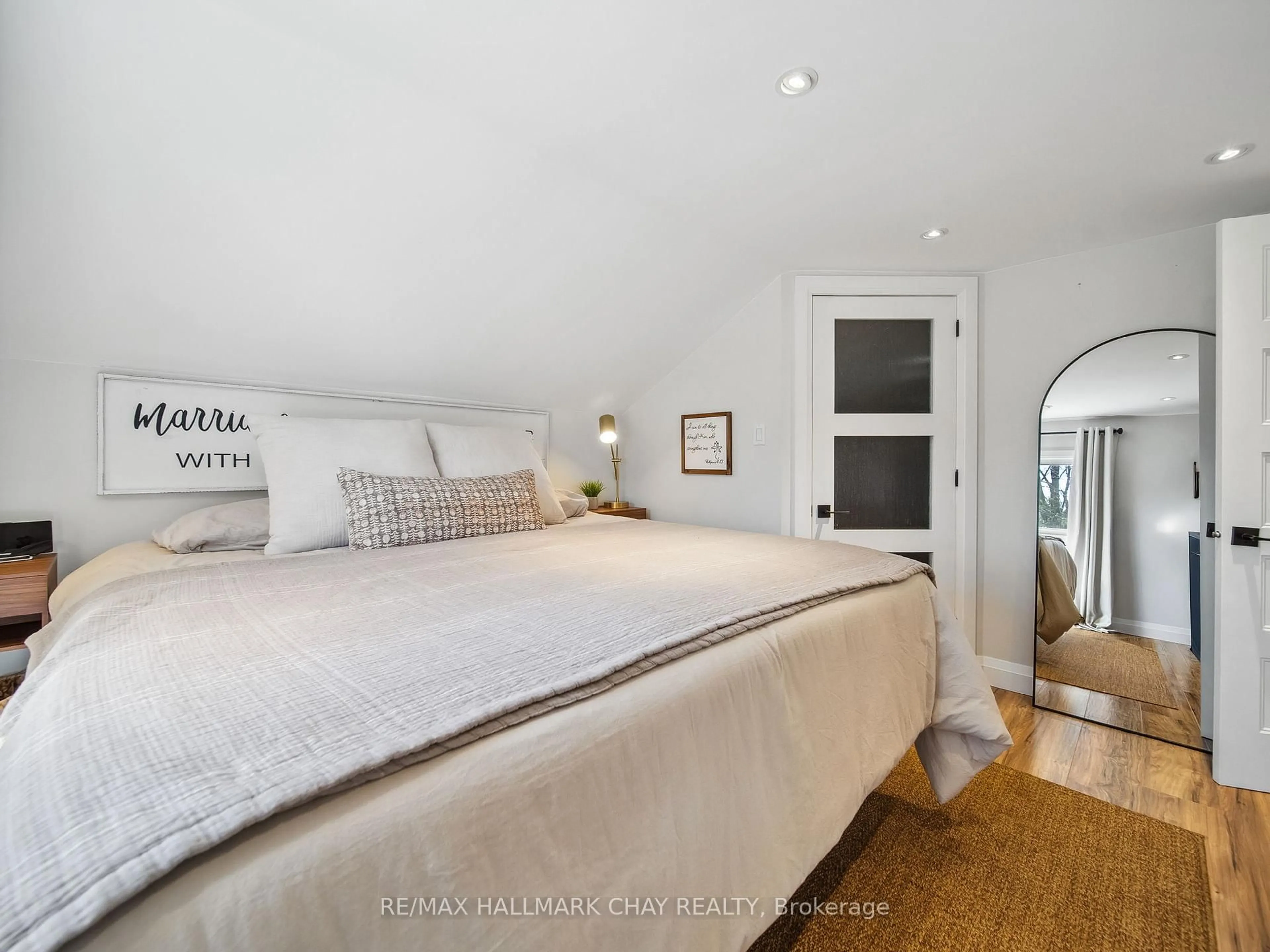 Bedroom with bed, unknown for 4539 Penetanguishene Rd, Springwater Ontario L0L 1V0