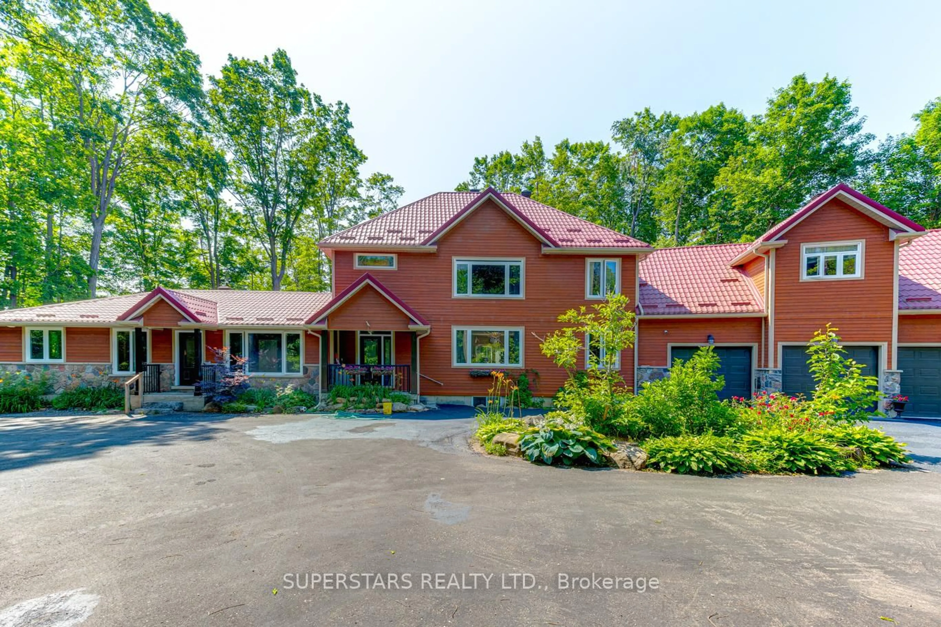 Home with brick exterior material, unknown for 1075 Big Bay Point Rd, Barrie Ontario L9J 0A2