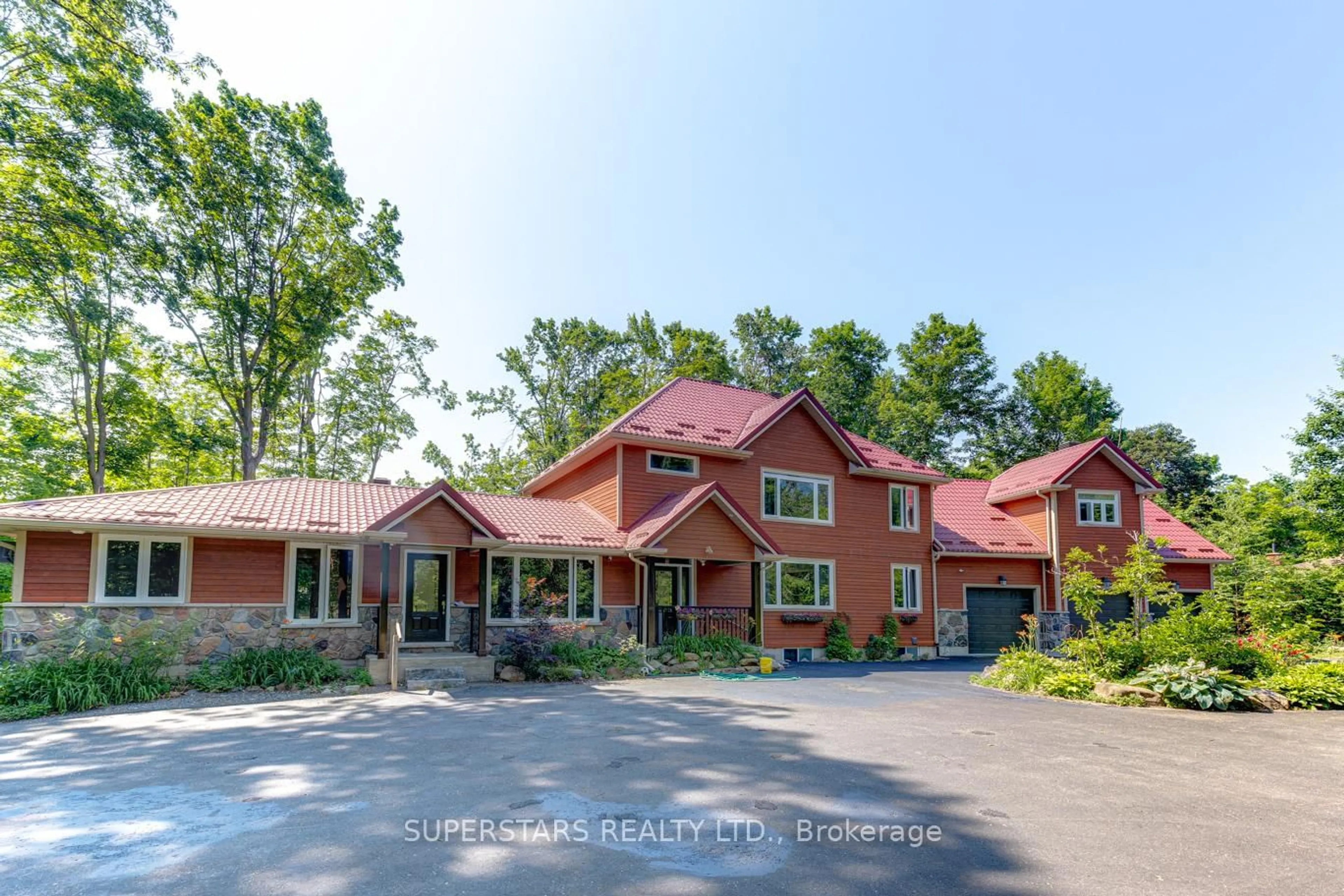 Home with brick exterior material, unknown for 1075 Big Bay Point Rd, Barrie Ontario L9J 0A2