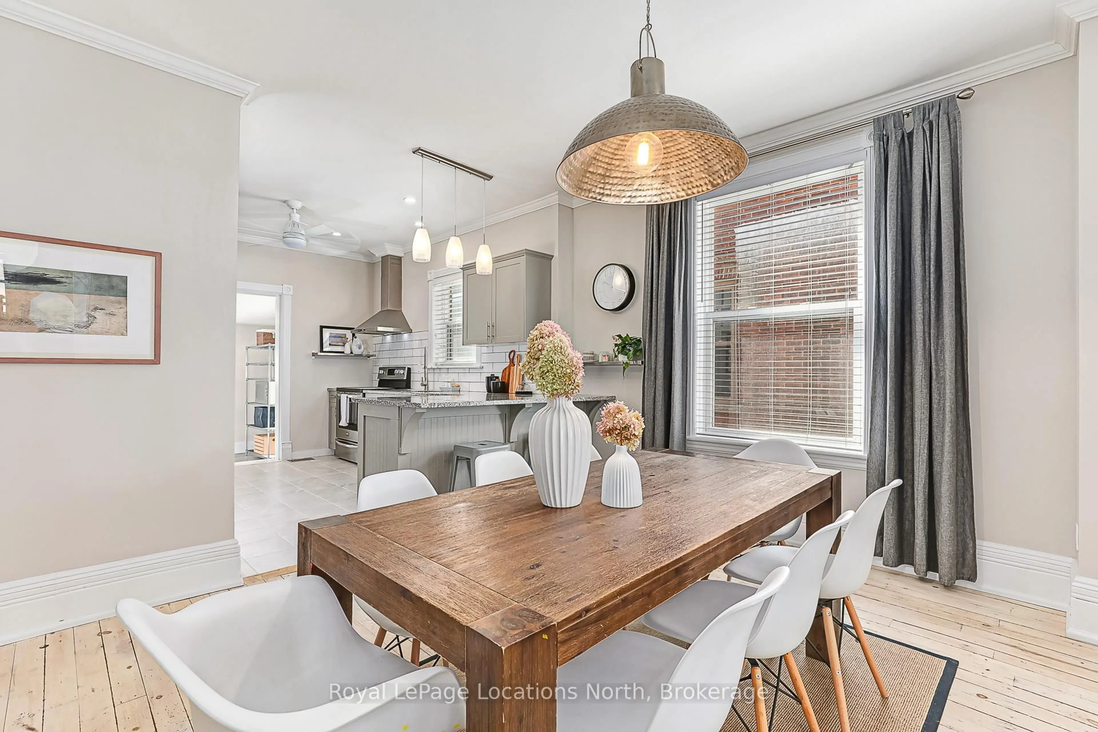 Open concept kitchen, unknown for 311-313 Maple St, Collingwood Ontario L9Y 2R3