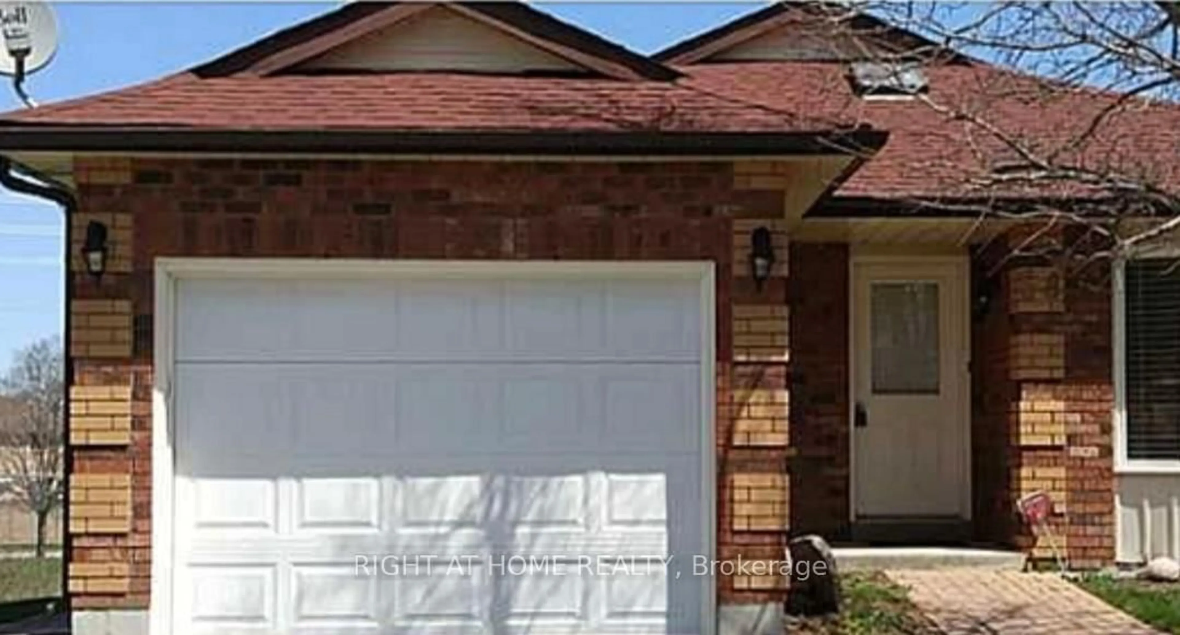 Home with brick exterior material, street for 58 Irwin Dr, Barrie Ontario L4N 7A7
