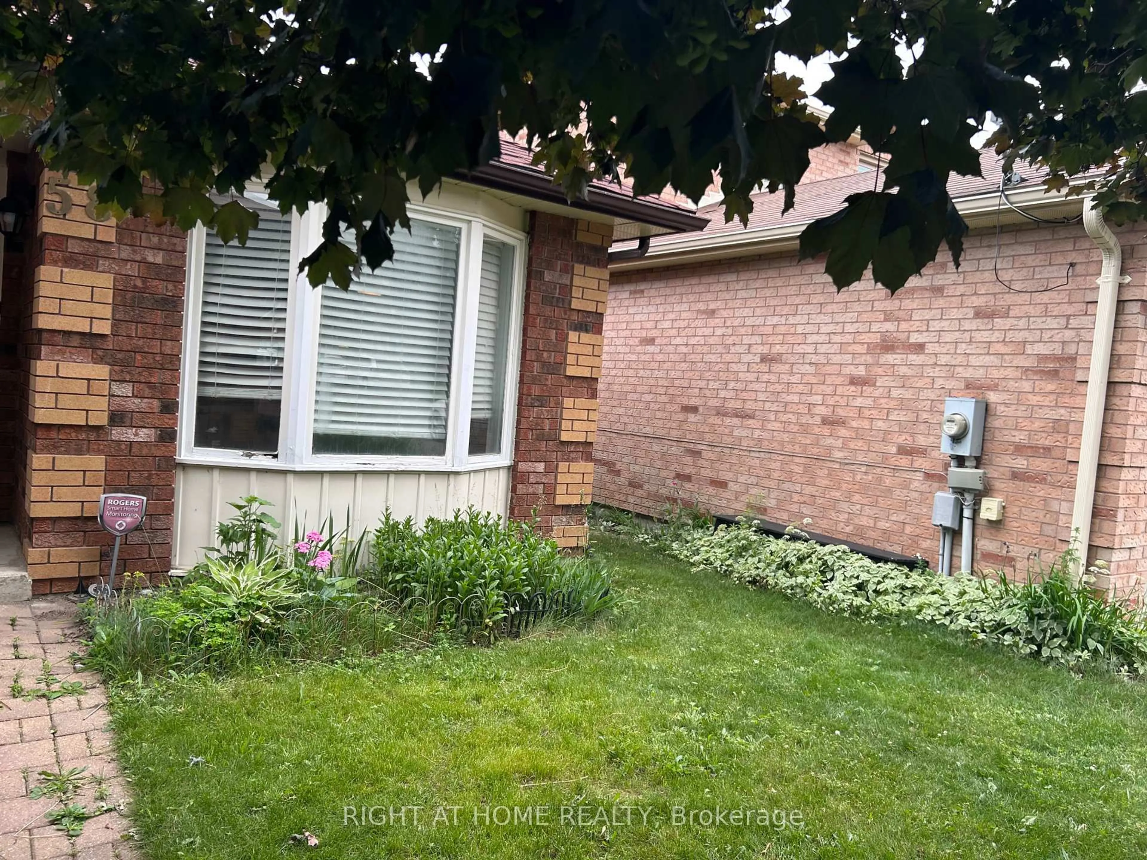 Unknown for 58 Irwin Dr, Barrie Ontario L4N 7A7