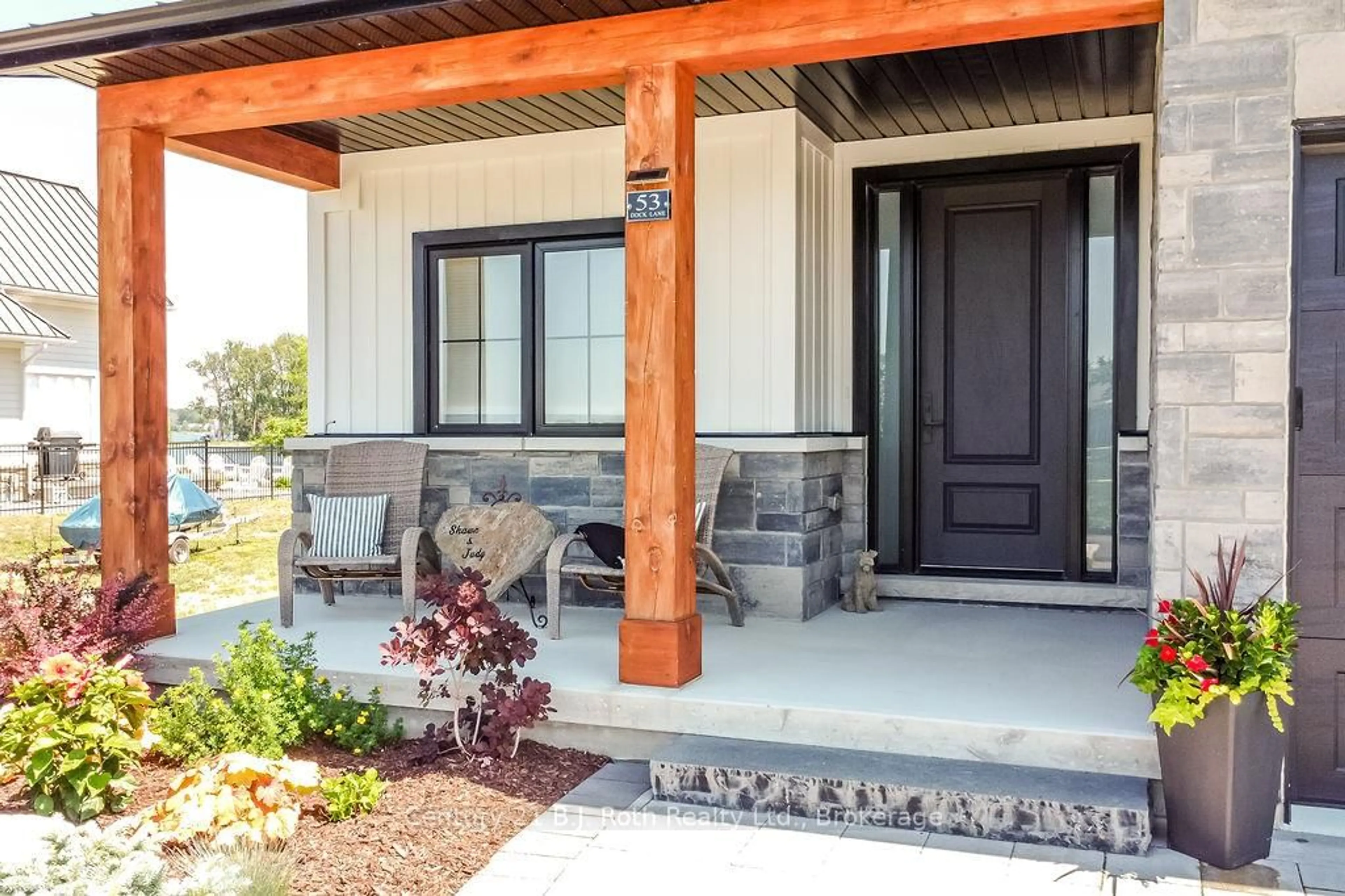 Indoor entryway for 53 Dock Lane #27, Tay Ontario L0K 1R0