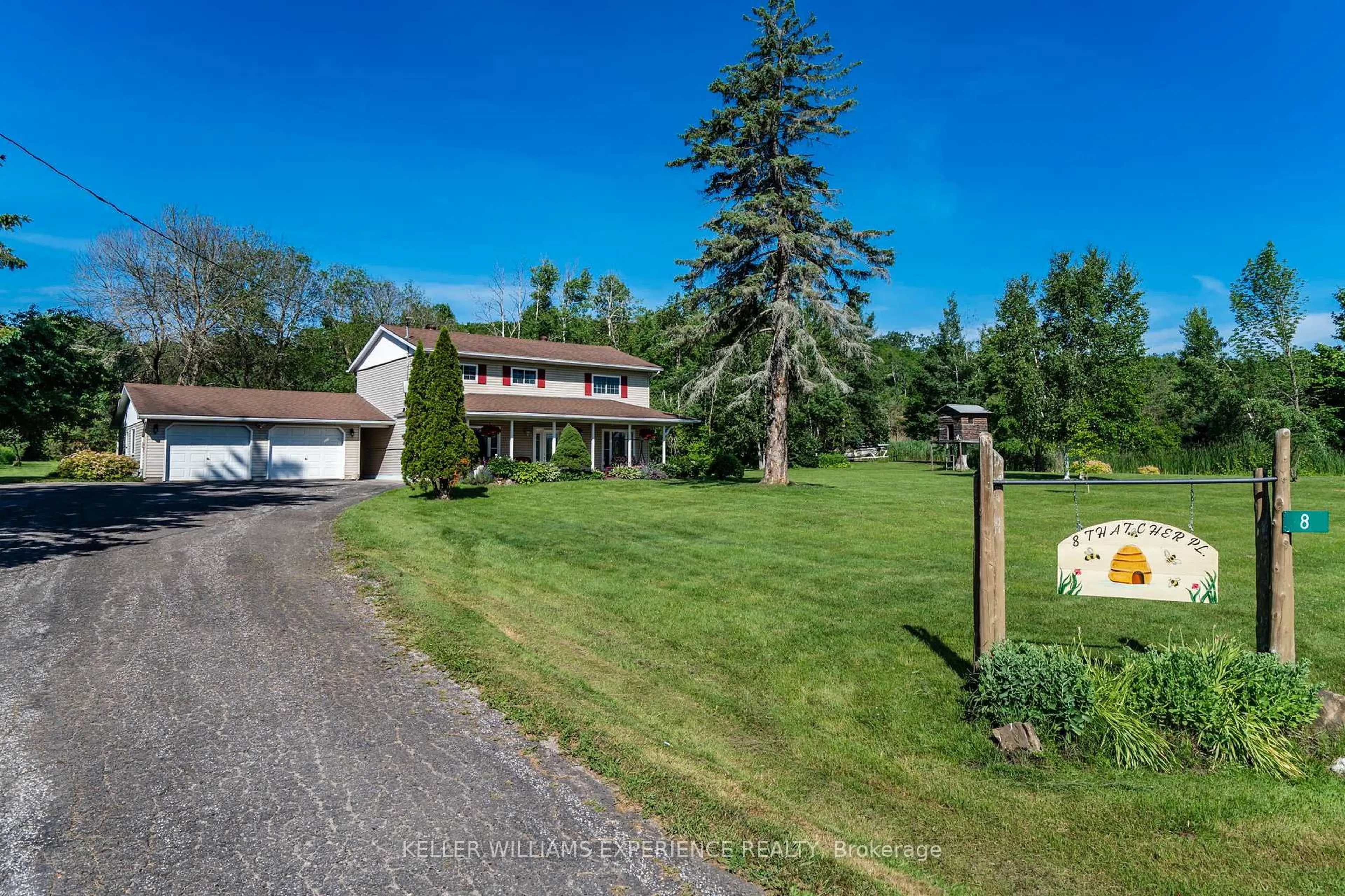 A pic from outside/outdoor area/front of a property/back of a property/a pic from drone, water/lake/river/ocean view for 8 Thatcher Pl, Oro-Medonte Ontario L0K 1E0