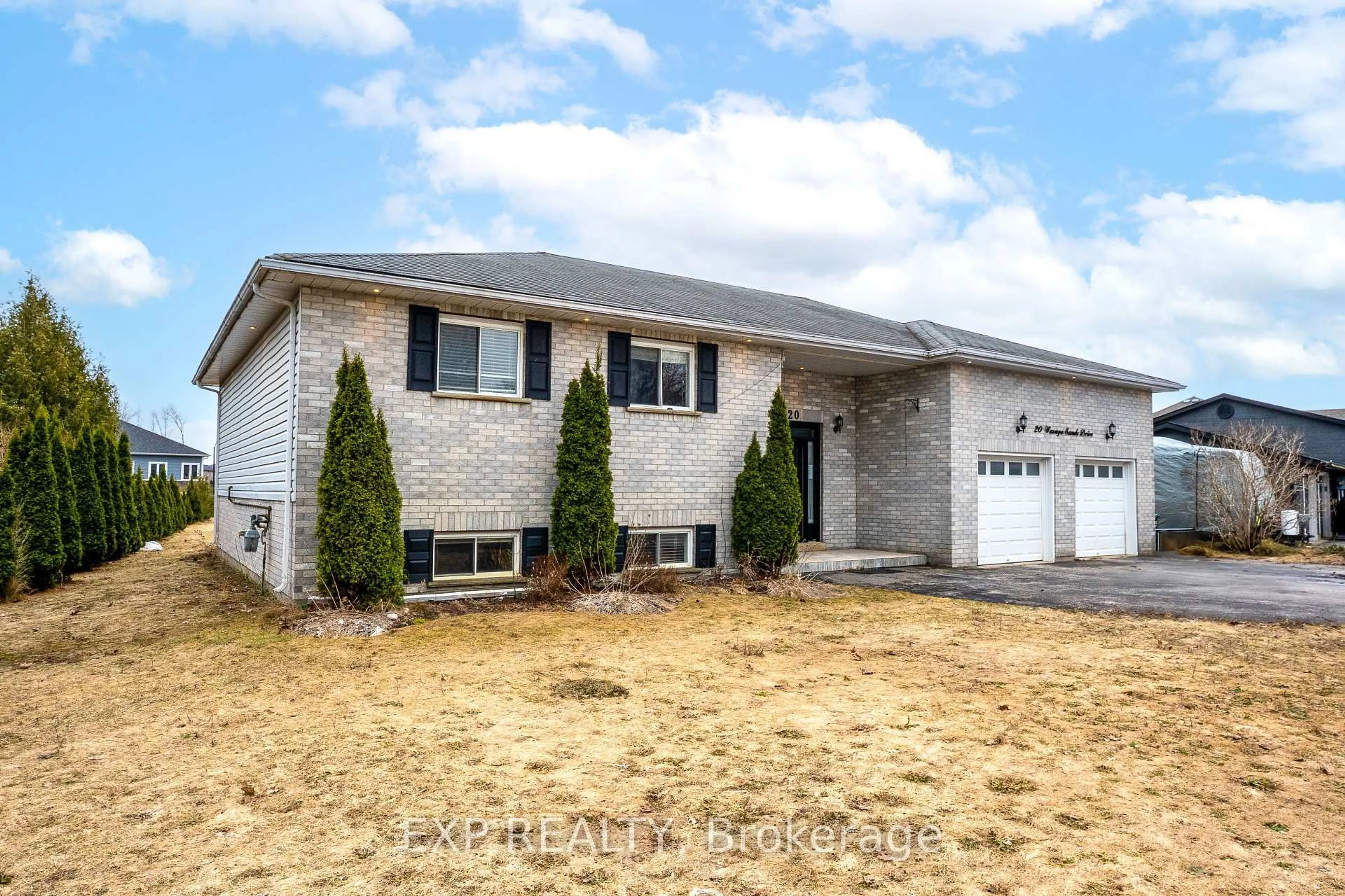 Home with vinyl exterior material, street for 20 Wasaga Sands Dr, Wasaga Beach Ontario L9Z 1J6