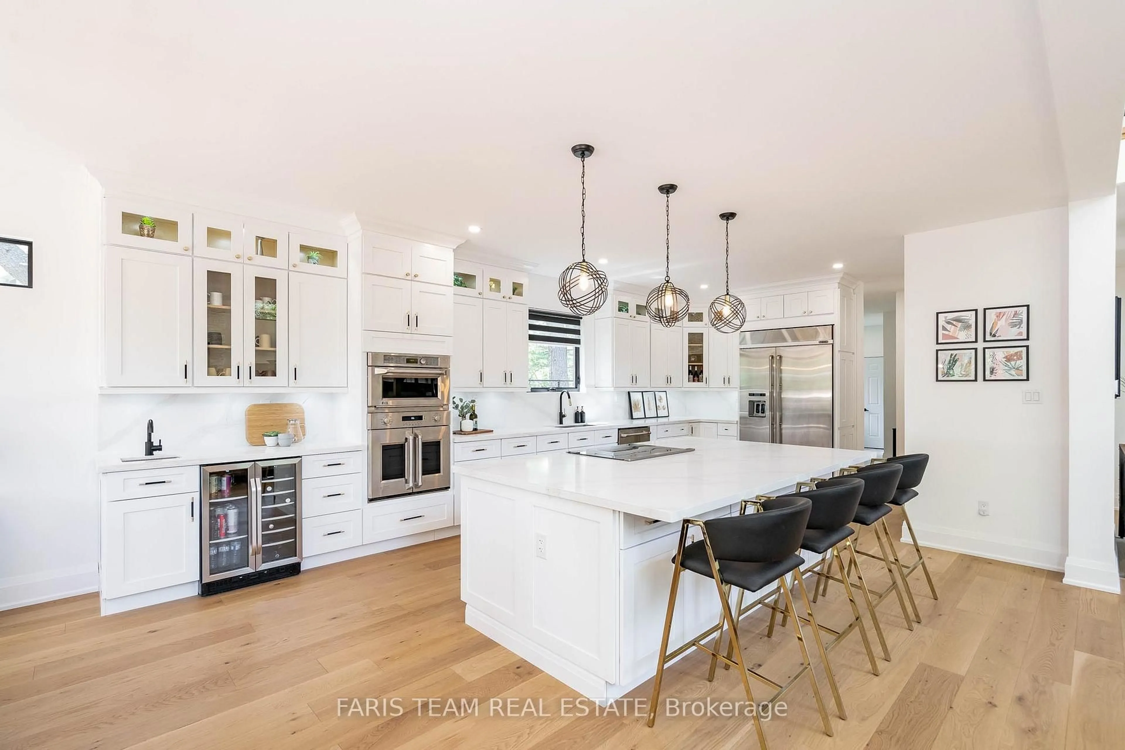 Open concept kitchen, unknown for 183 Woodland Dr, Wasaga Beach Ontario L9Z 2V4