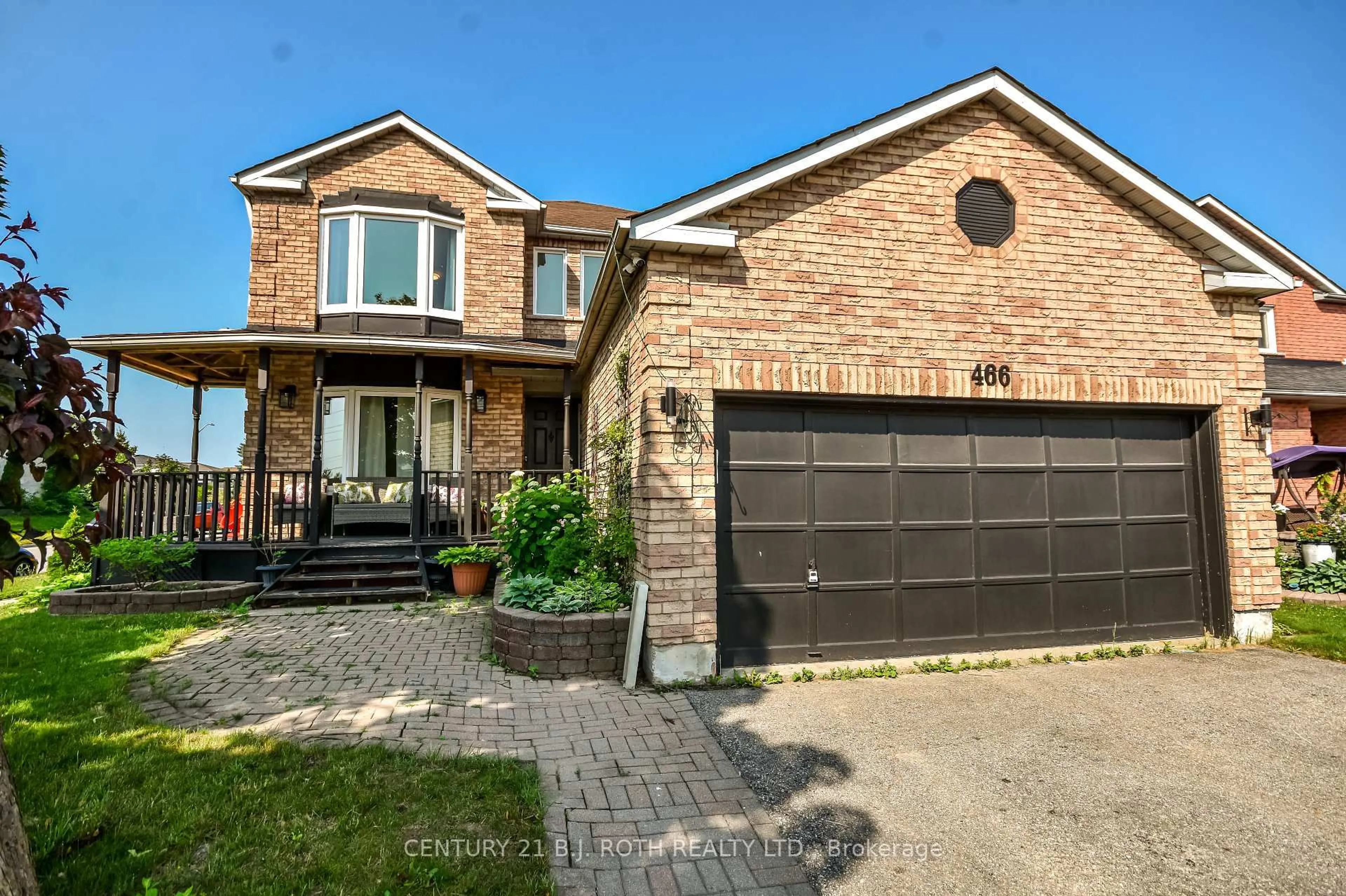 Home with brick exterior material, street for 466 St Vincent St, Barrie Ontario L4M 6T5