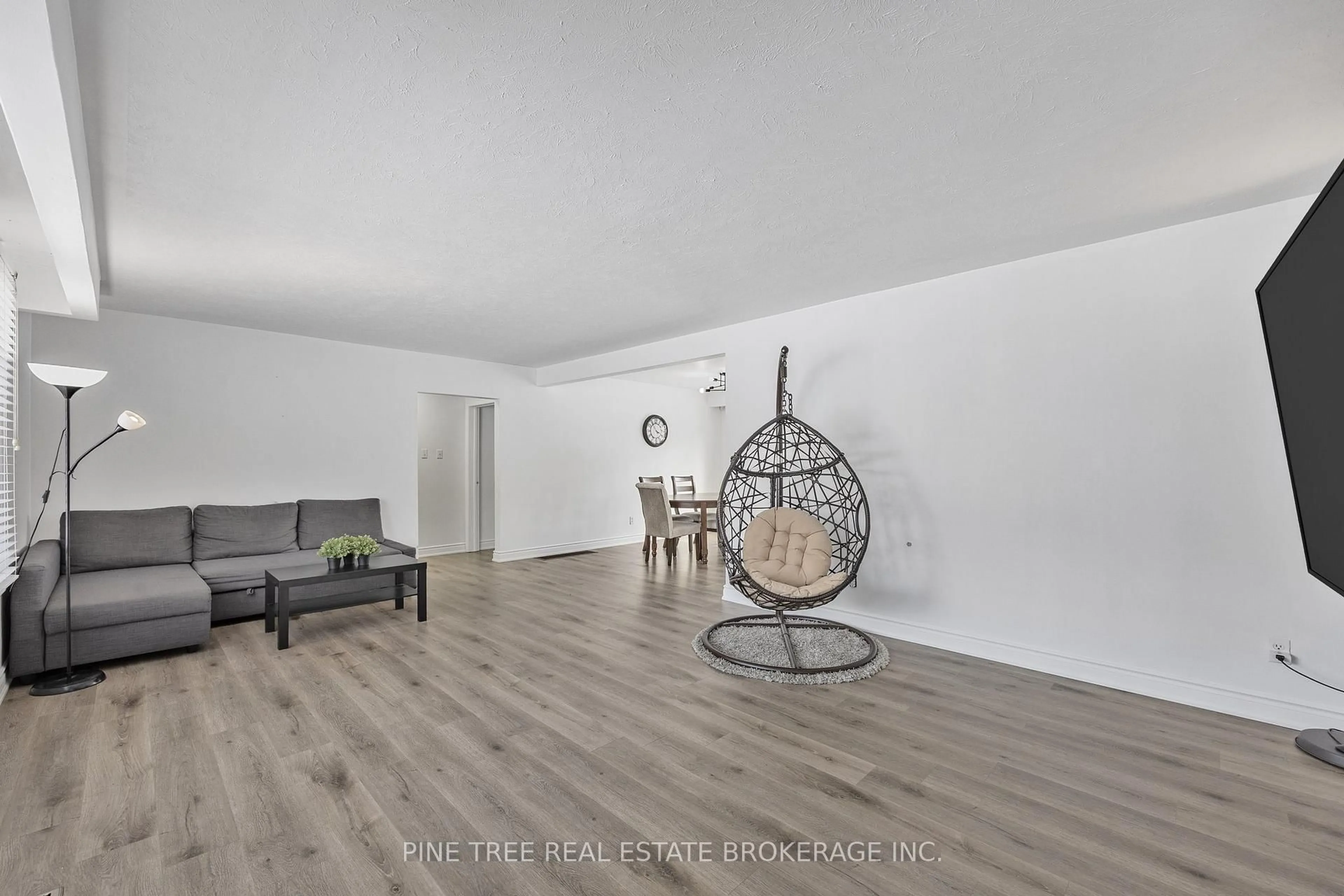 Unknown for 239 Warnica Rd, Barrie Ontario L4N 3Z2