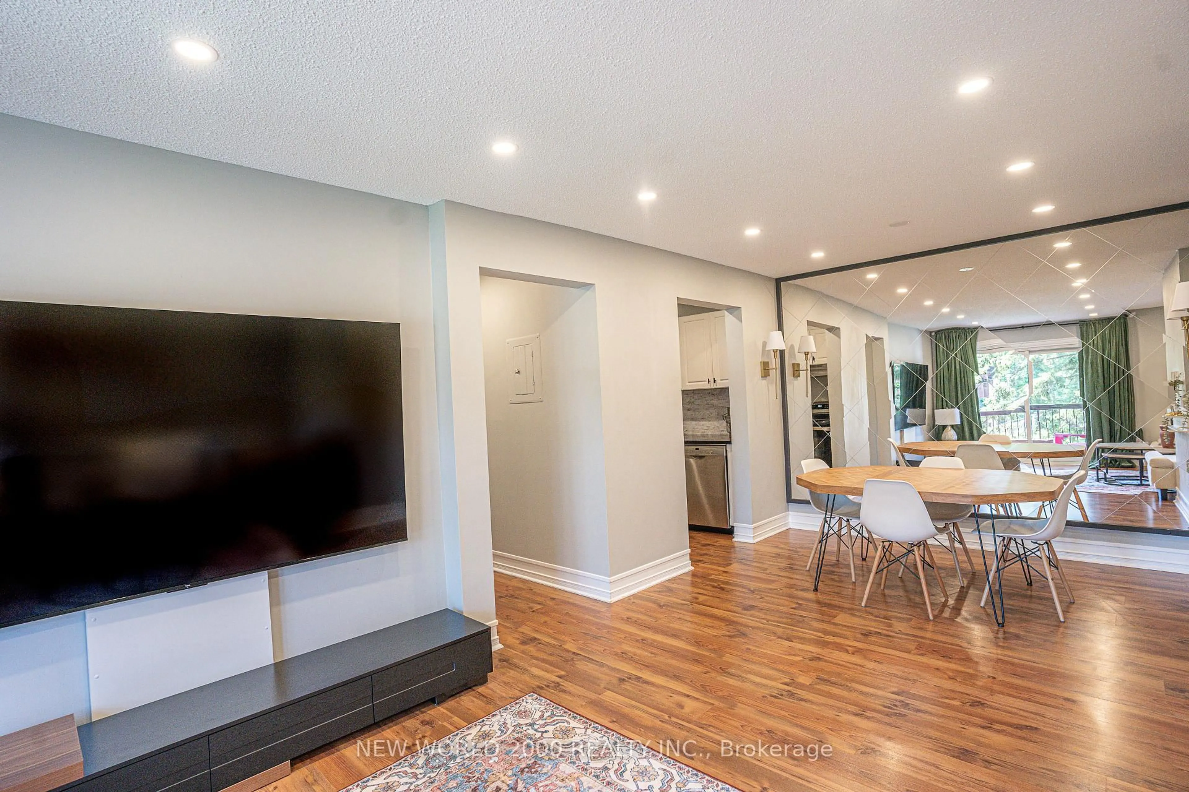 Home theater for 167 Edgehill Dr #E8, Barrie Ontario L4N 1L9