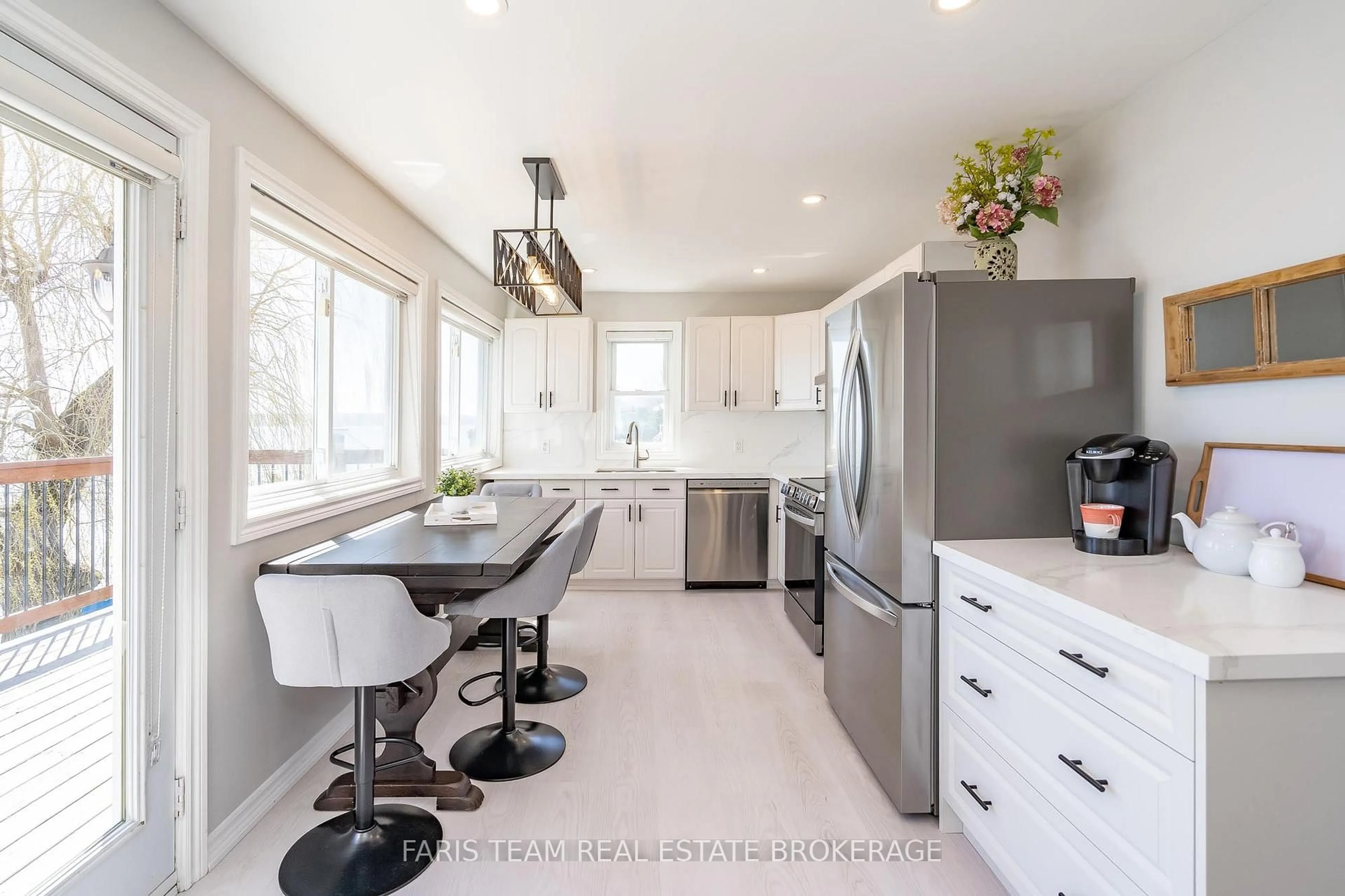 Contemporary kitchen, unknown for 282 Robins Point Rd, Tay Ontario L0K 2A0