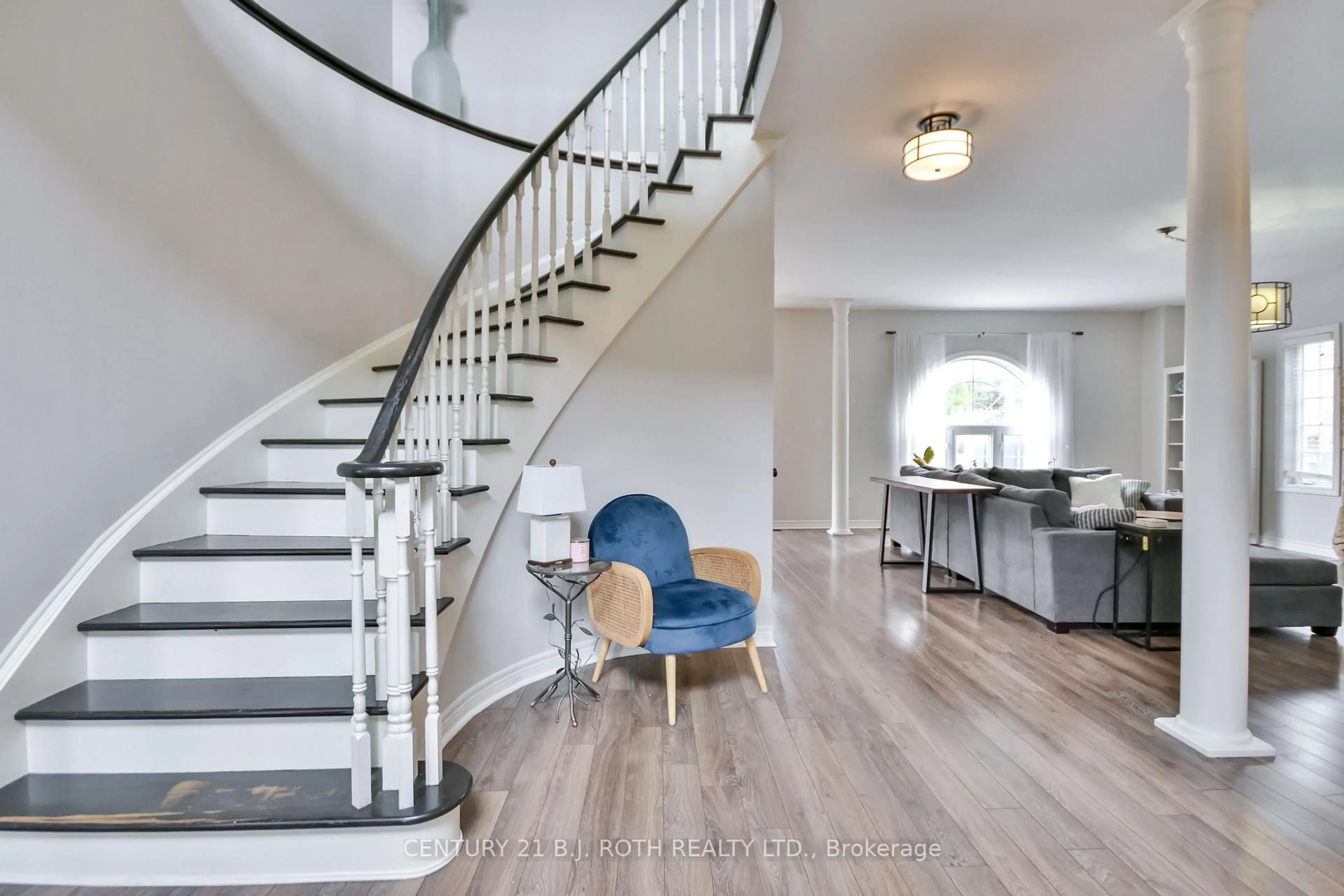 Unknown for 60 Carley Cres, Barrie Ontario L4N 0M8