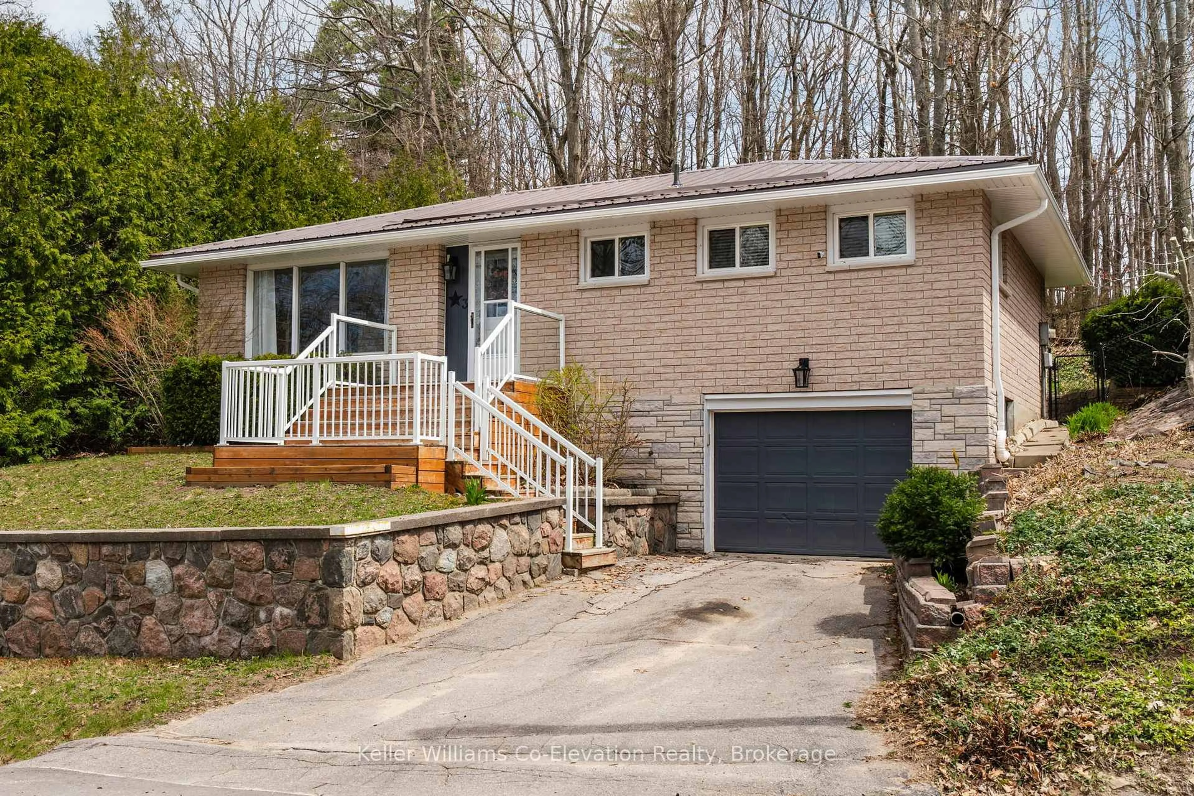 Home with brick exterior material, street for 3 Keefe St, Penetanguishene Ontario L9M 1B4