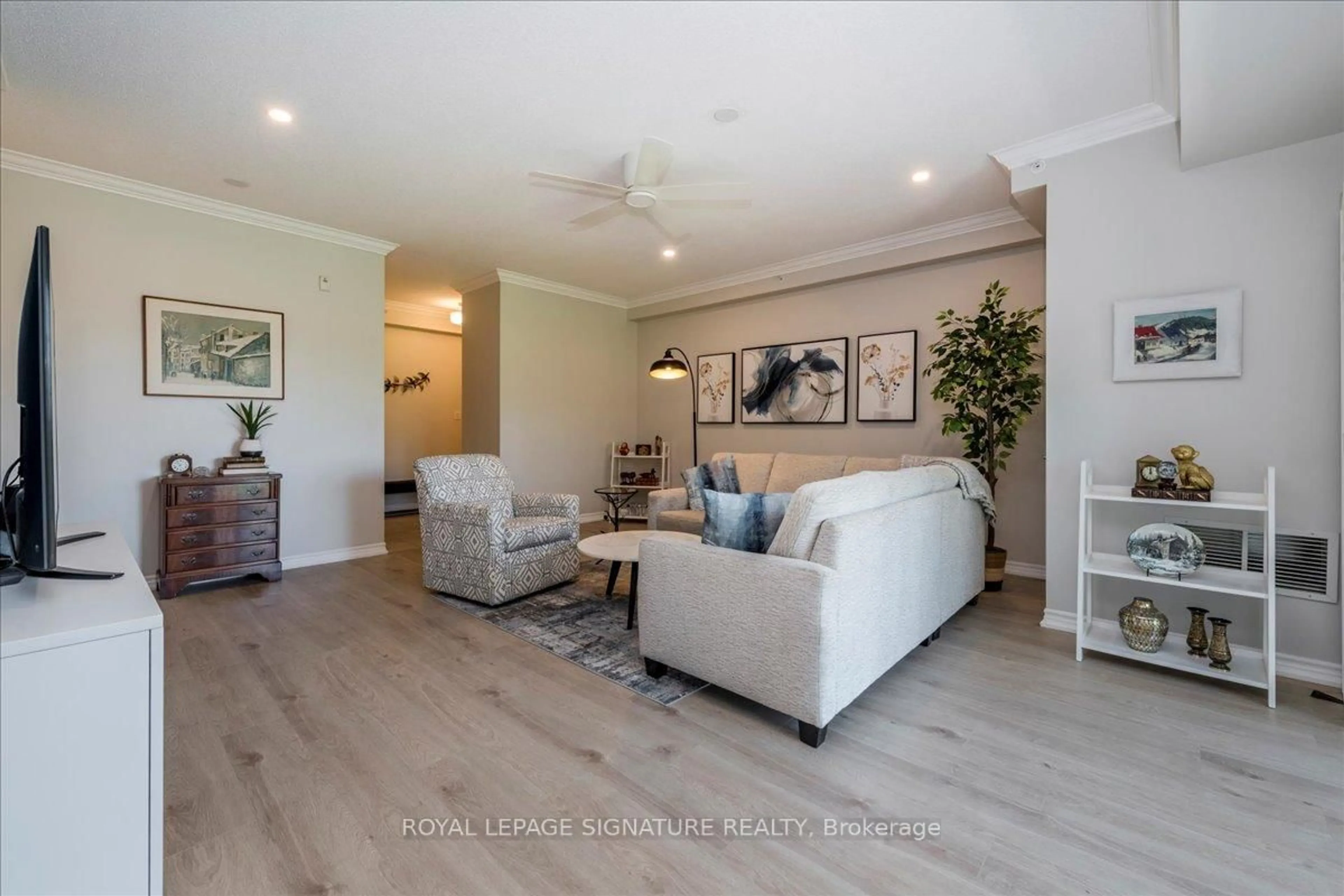 Living room with furniture, unknown for 45 Ferndale Dr #301, Barrie Ontario L4N 5W7
