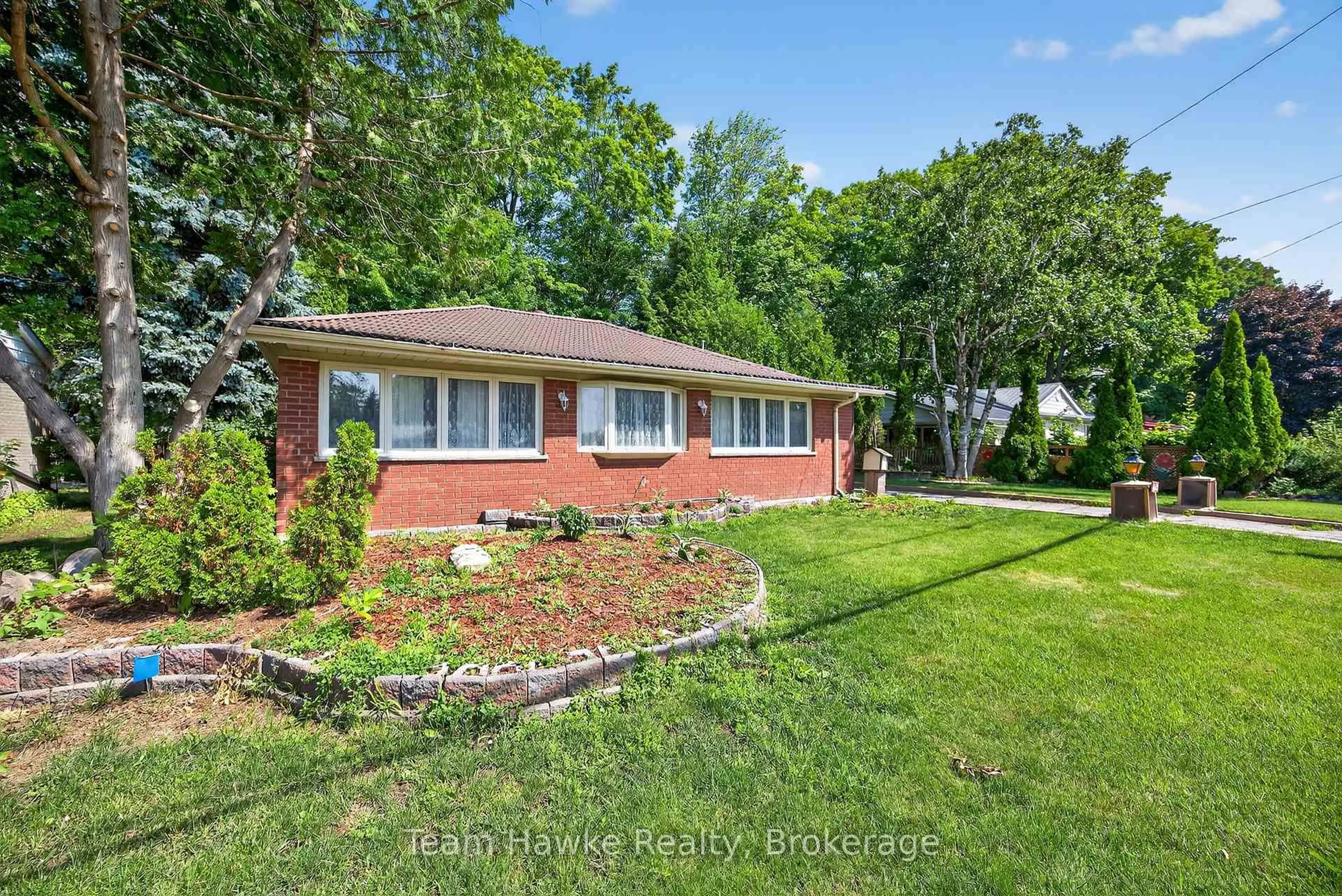 Home with brick exterior material, street for 828 Hugel Ave, Midland Ontario L4R 1X6