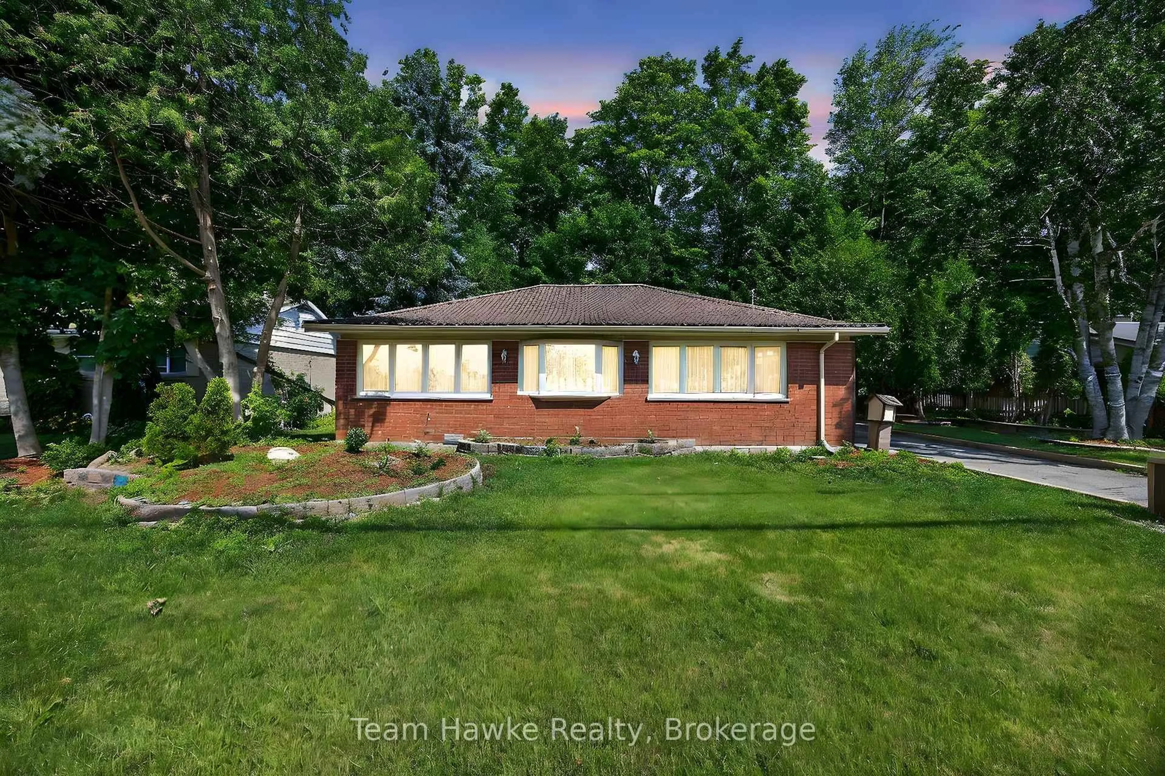 Unknown for 828 Hugel Ave, Midland Ontario L4R 1X6