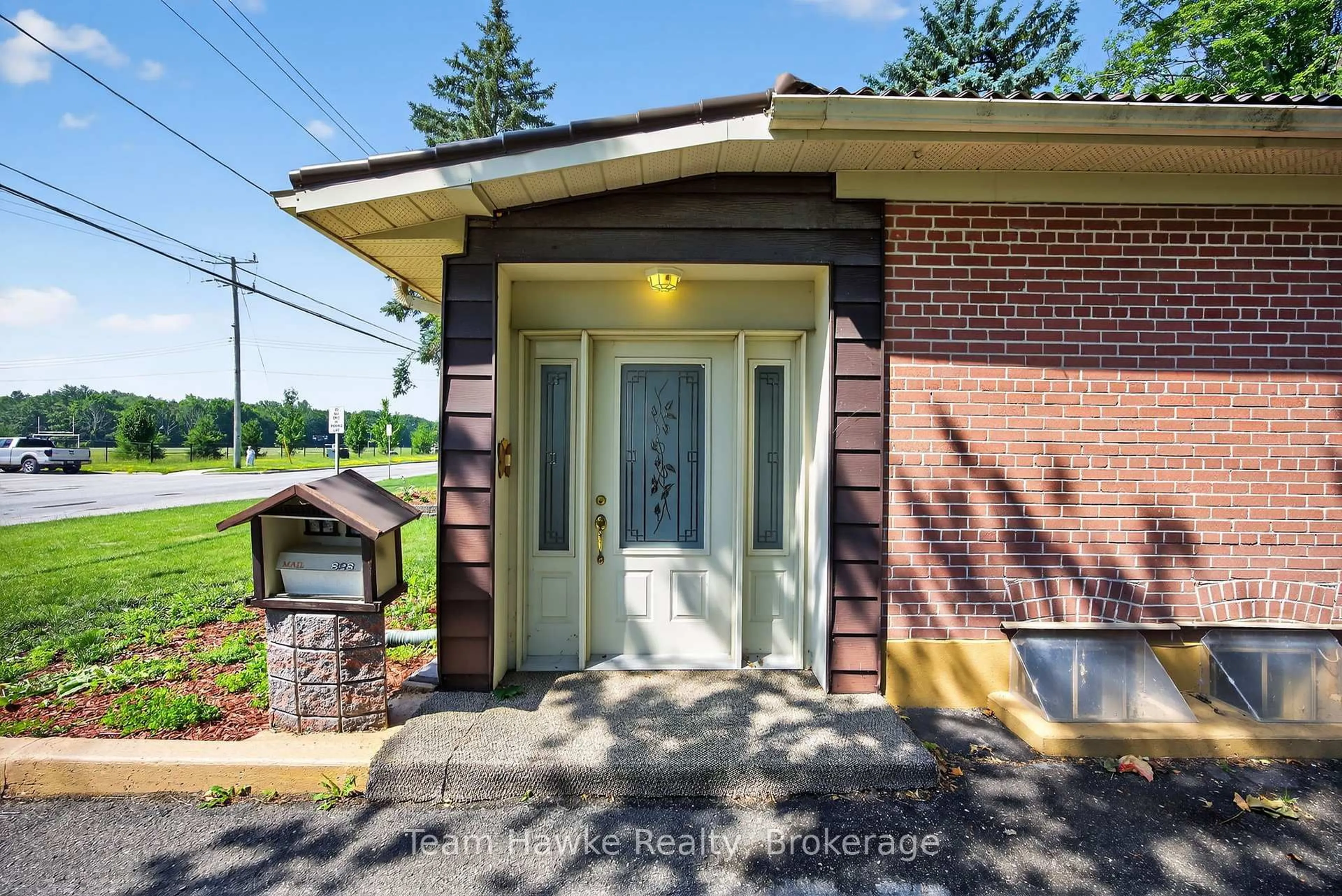 Unknown for 828 Hugel Ave, Midland Ontario L4R 1X6