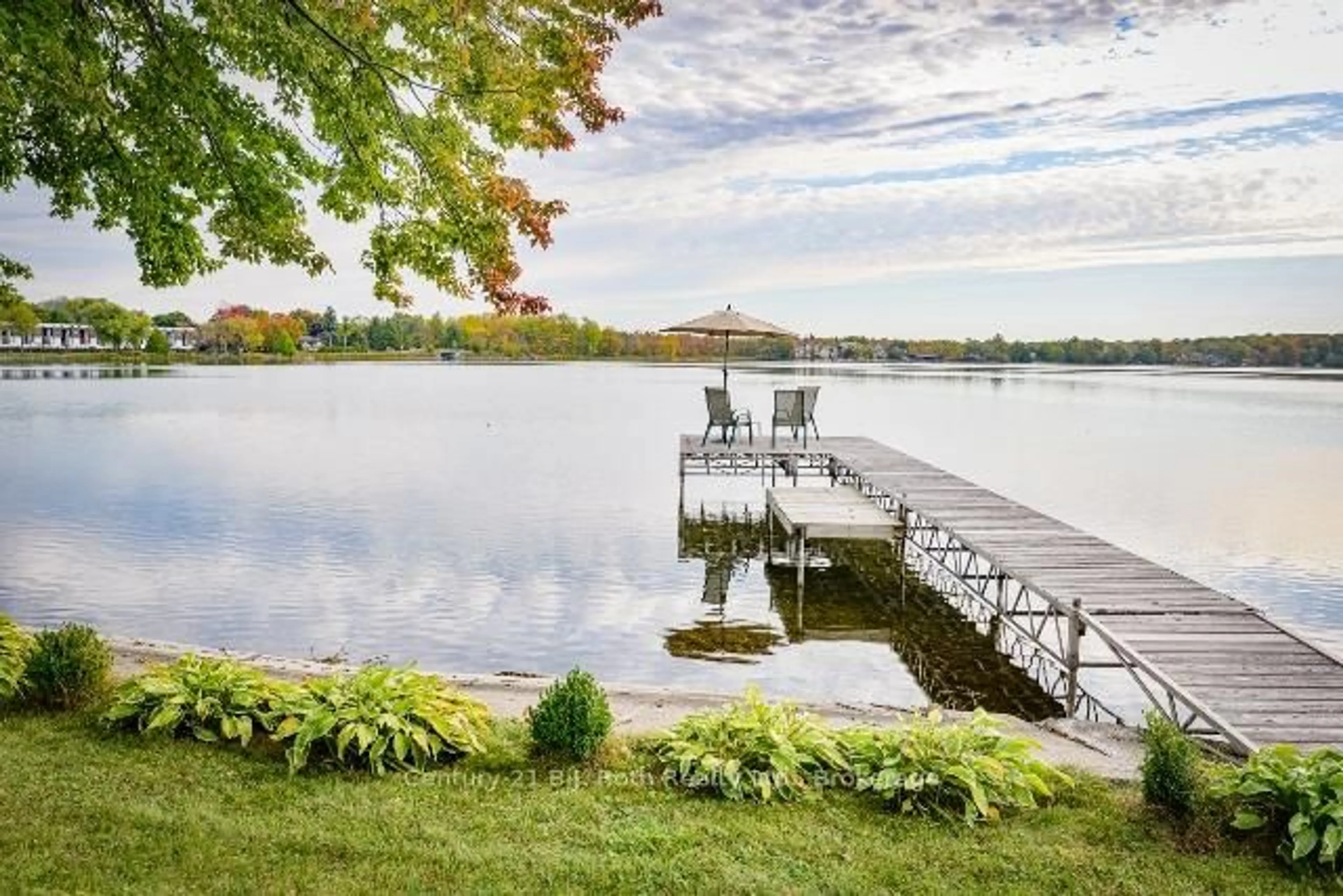 Patio, water/lake/river/ocean view for 624 High St, Orillia Ontario L3V 6Y8