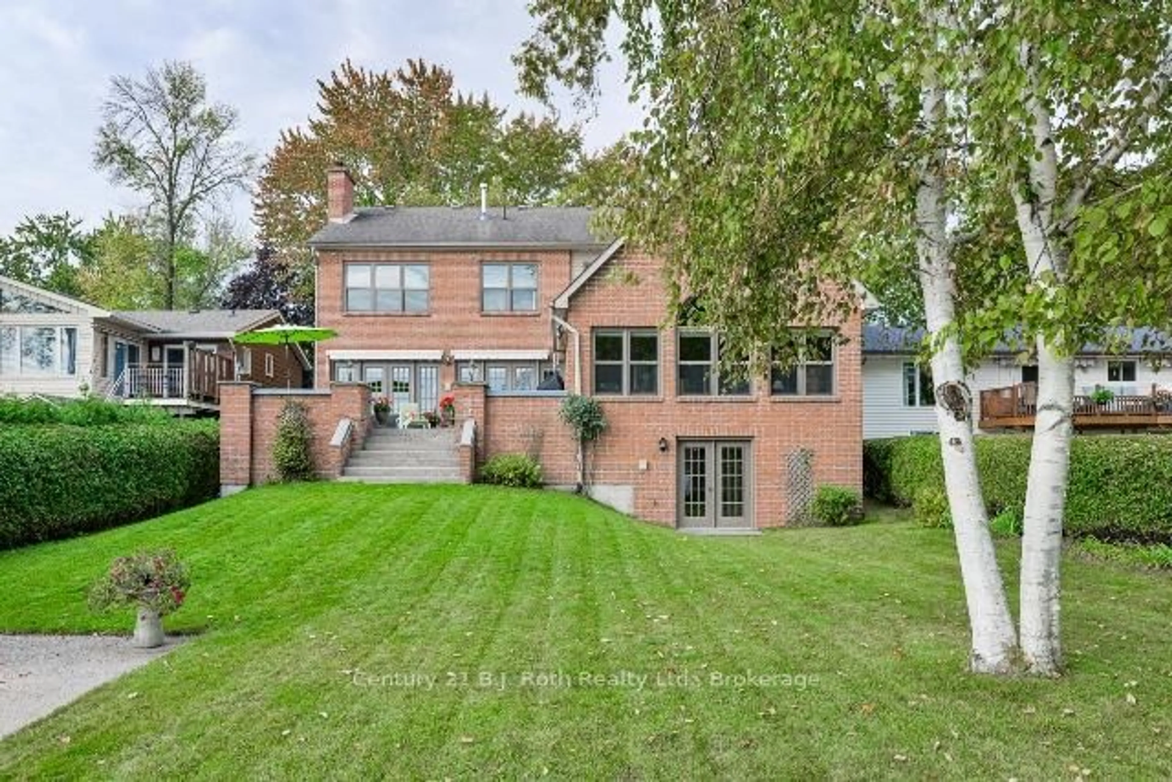 Home with brick exterior material, street for 624 High St, Orillia Ontario L3V 6Y8