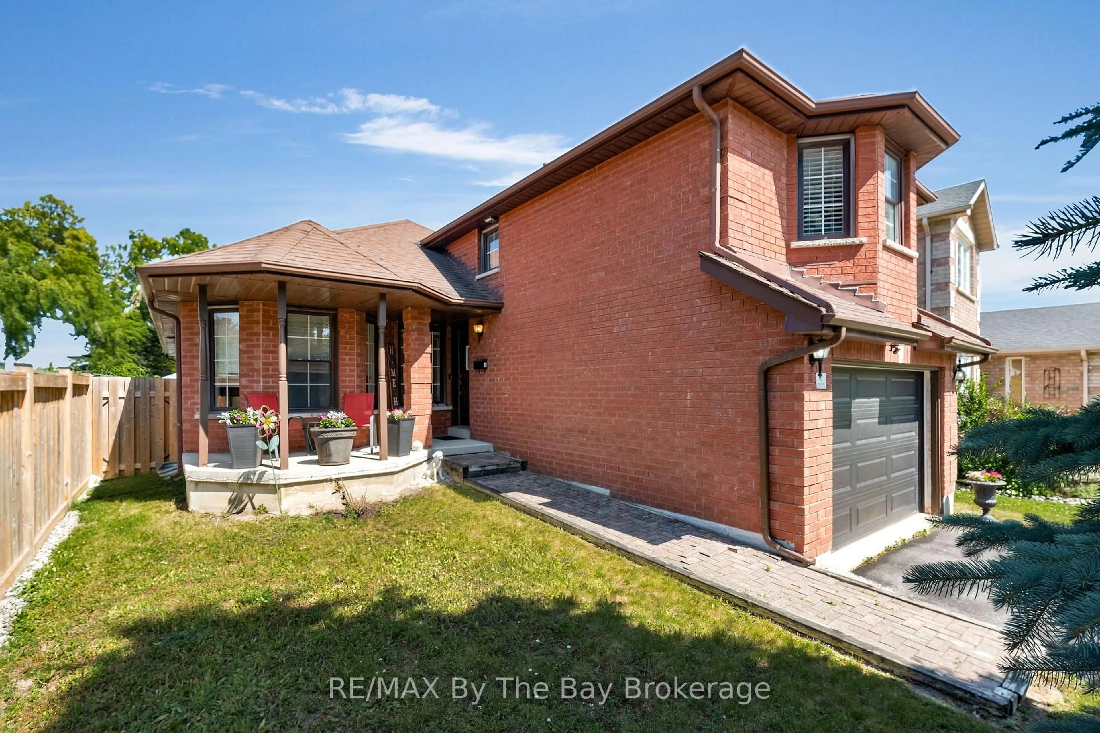 Home with brick exterior material, street for 83 Ward Dr, Barrie Ontario L4N 8A2