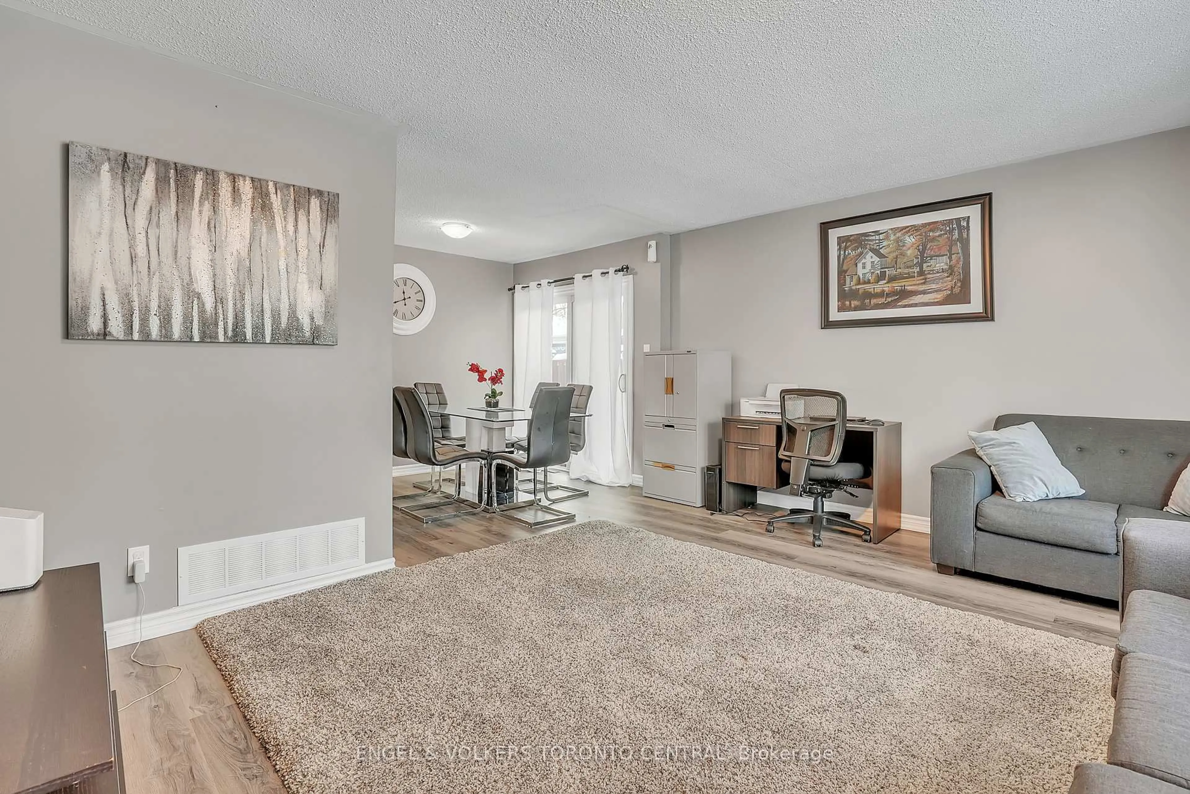 Living room with furniture, unknown for 39 Bernick Dr, Barrie Ontario L4M 5C1