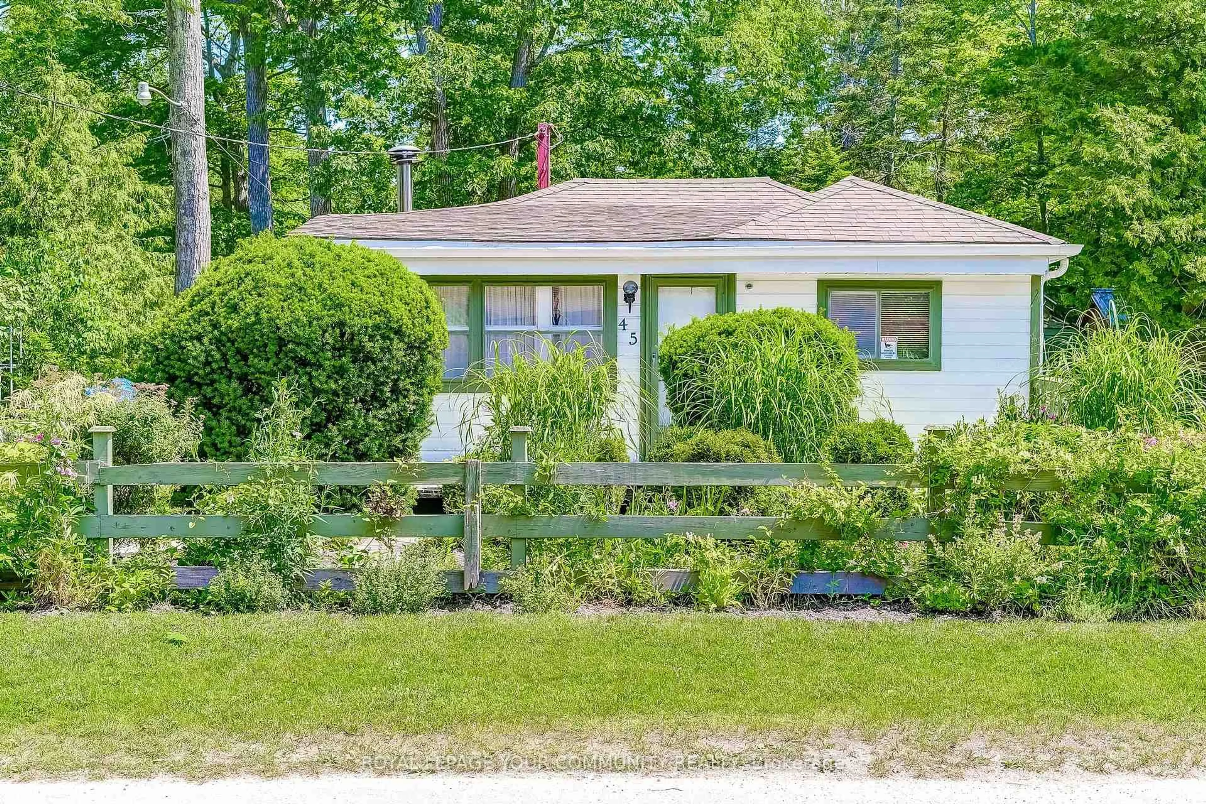 Unknown for 45 30th St, Wasaga Beach Ontario L9Z 2C8