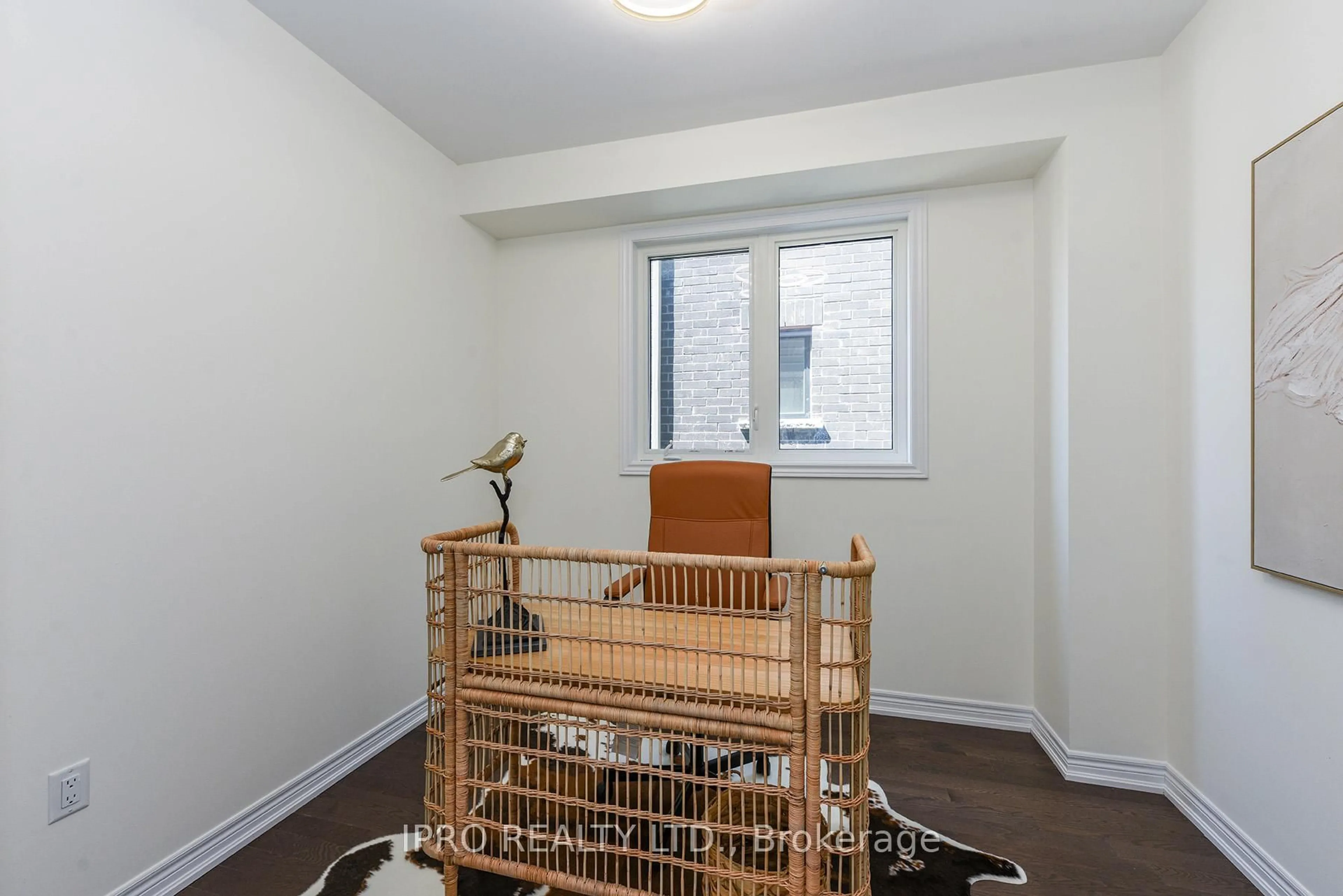 A pic of a room for 114 Thicketwood Ave, Barrie Ontario L9J 0W8
