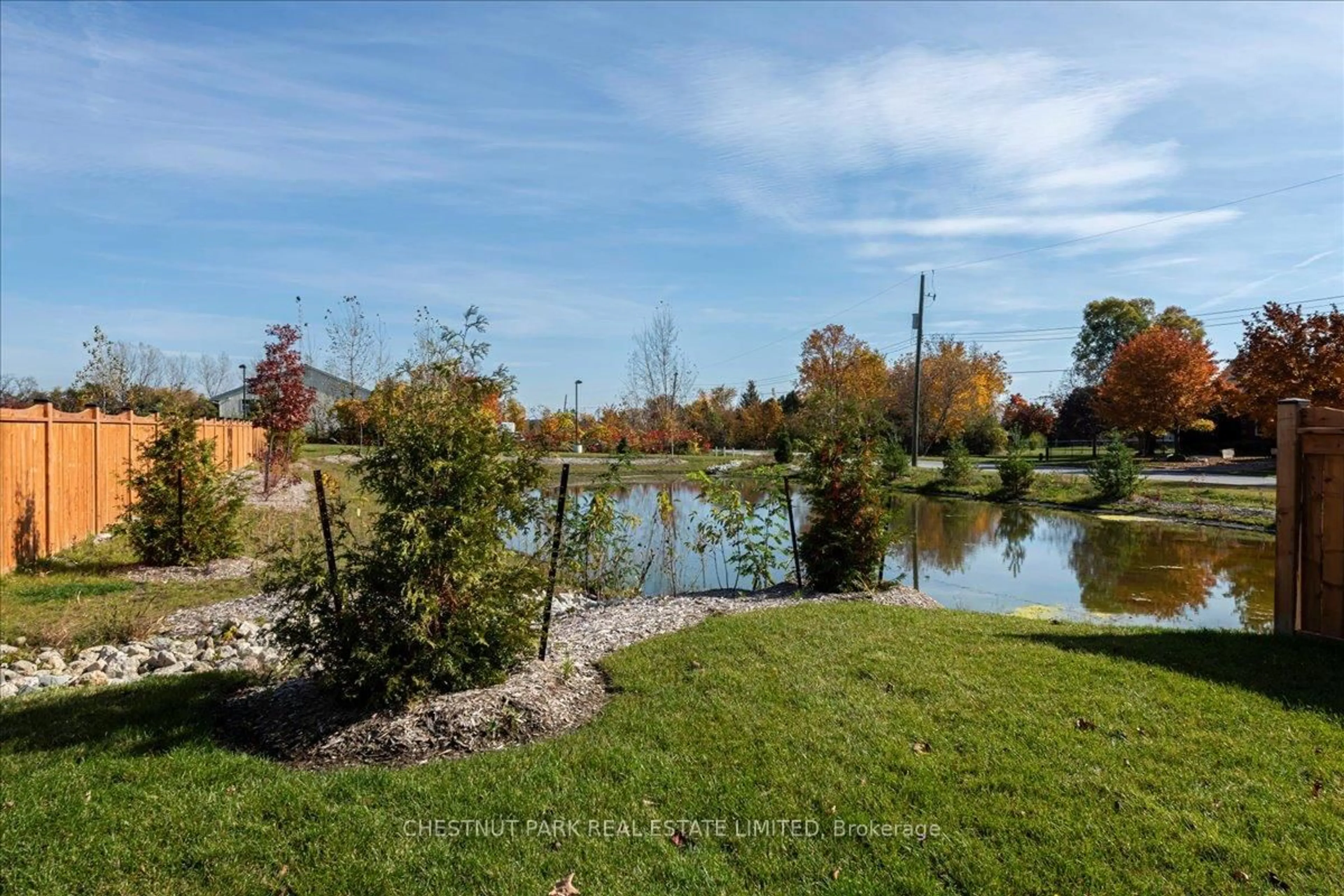 Unknown for 121 Mary St #202, Clearview Ontario L0M 1G0