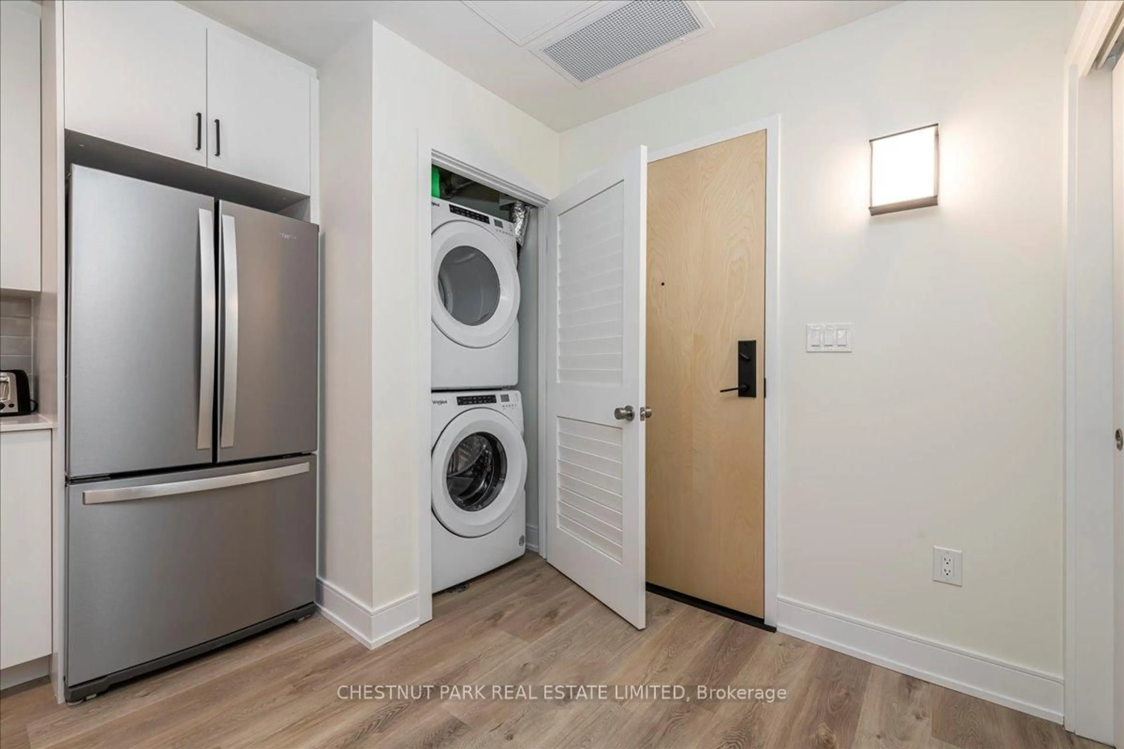 Laundry room for 121 Mary St #202, Clearview Ontario L0M 1G0